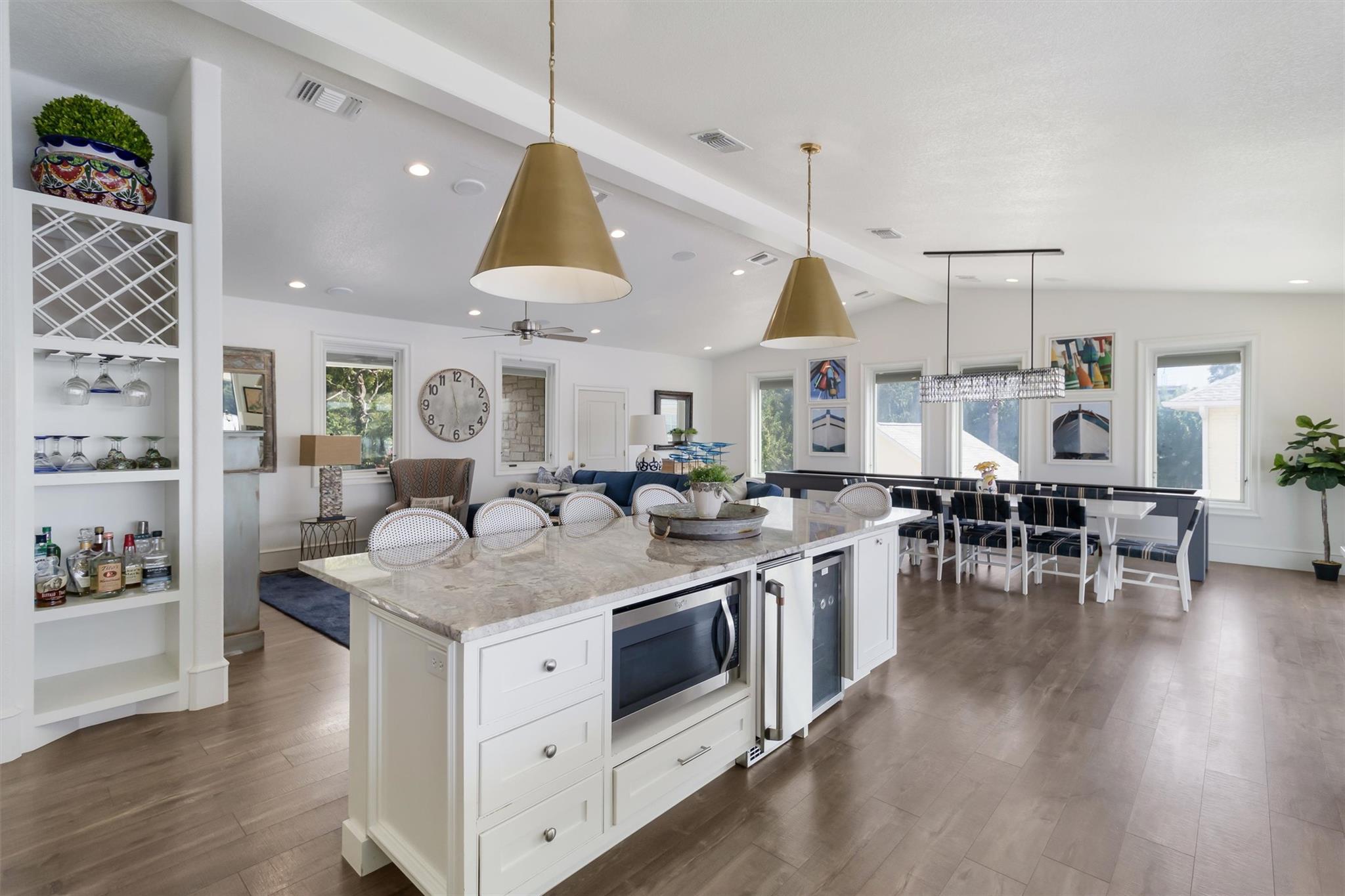 100 S Waterway Dr, Kingsland, TX 78639