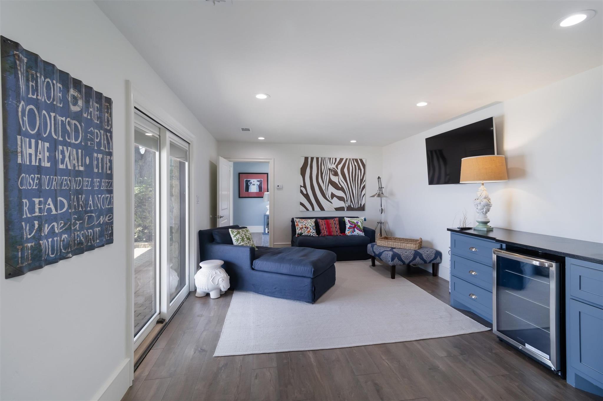 100 S Waterway Dr, Kingsland, TX 78639