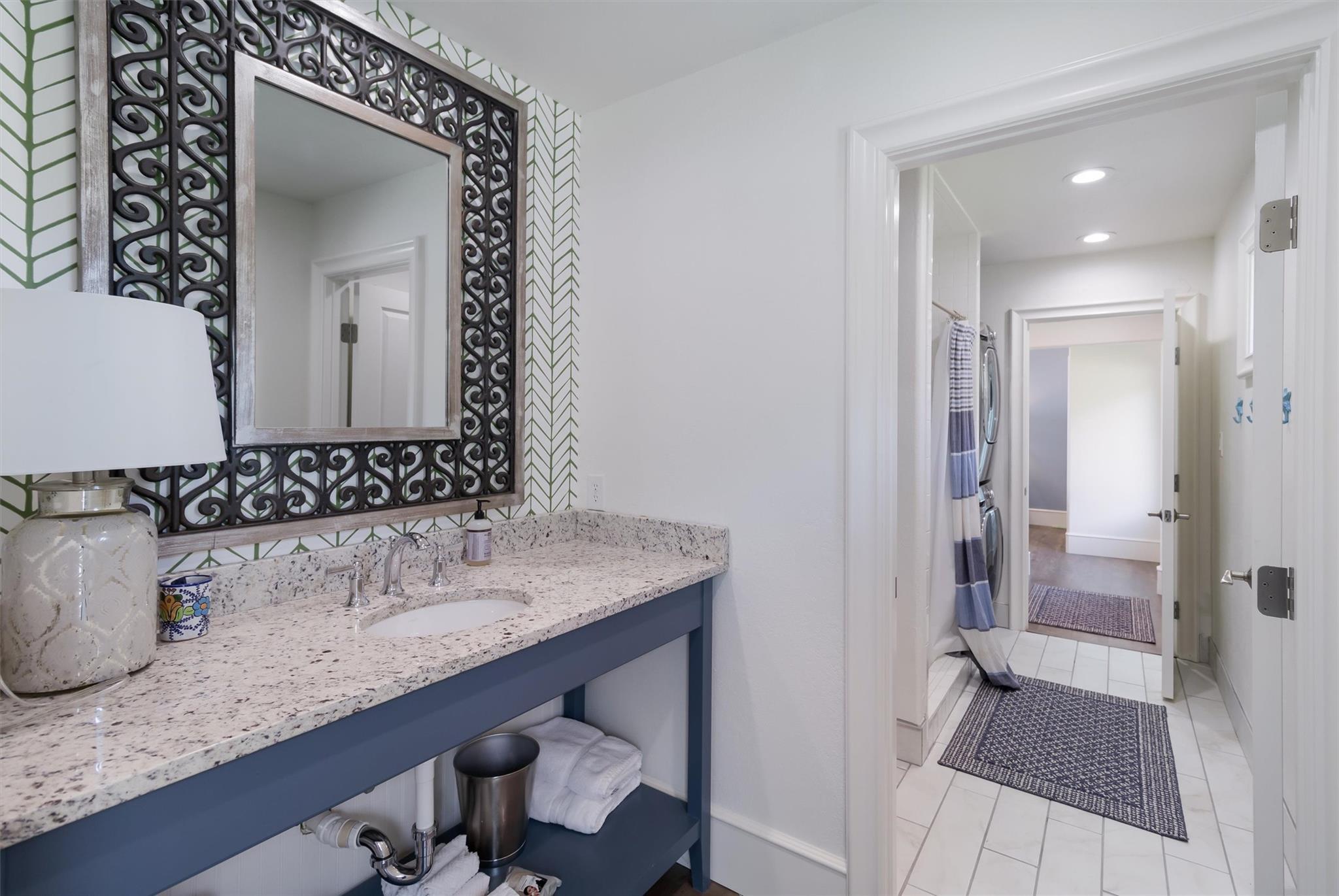 100 S Waterway Dr, Kingsland, TX 78639