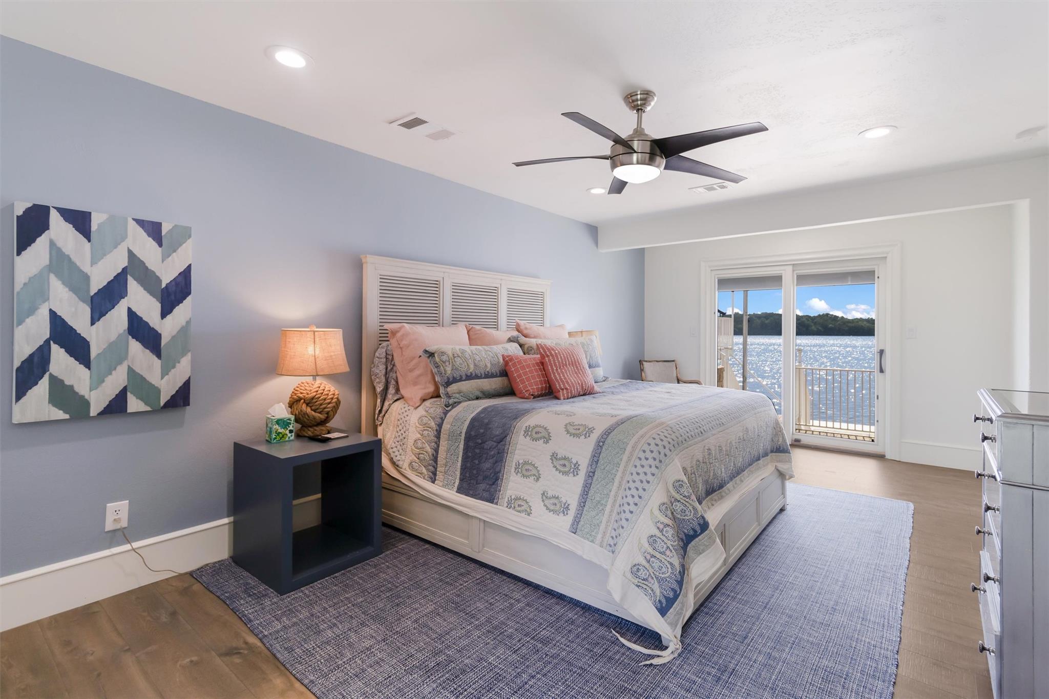 100 S Waterway Dr, Kingsland, TX 78639