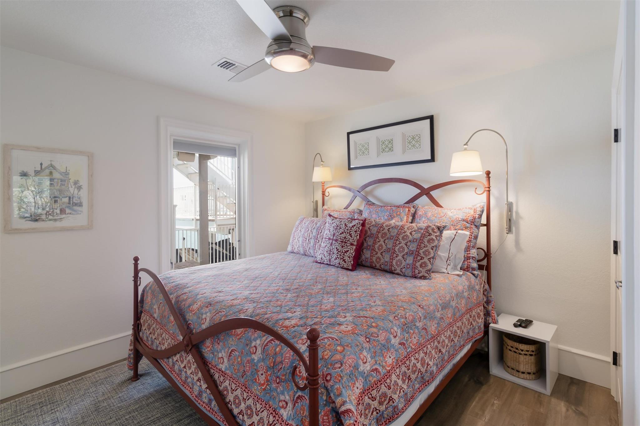 100 S Waterway Dr, Kingsland, TX 78639