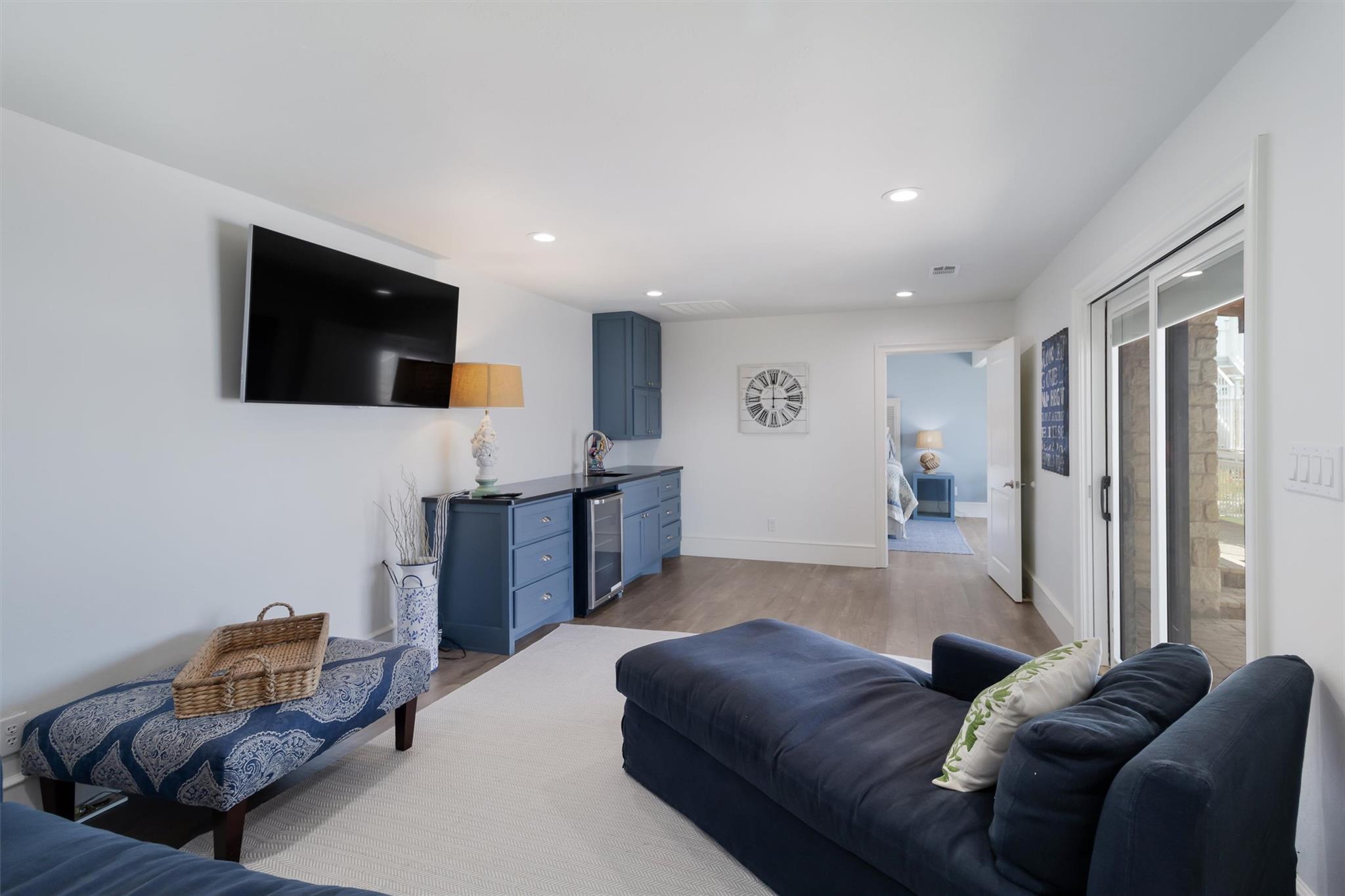 100 S Waterway Dr, Kingsland, TX 78639