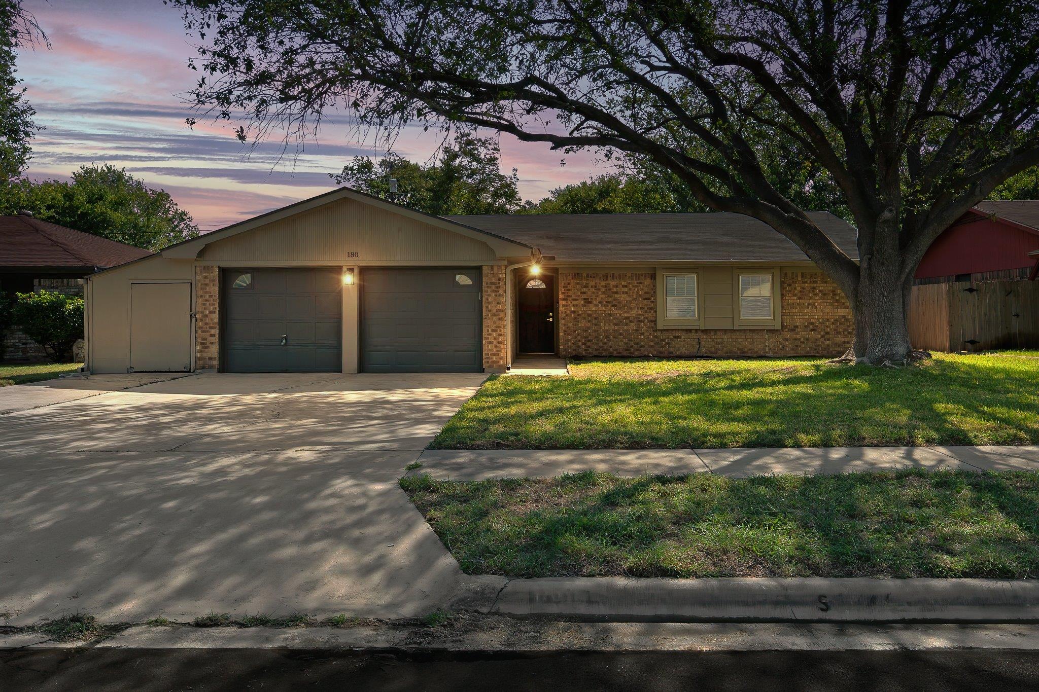 1808 Moonlight Dr, Killeen, TX 76543