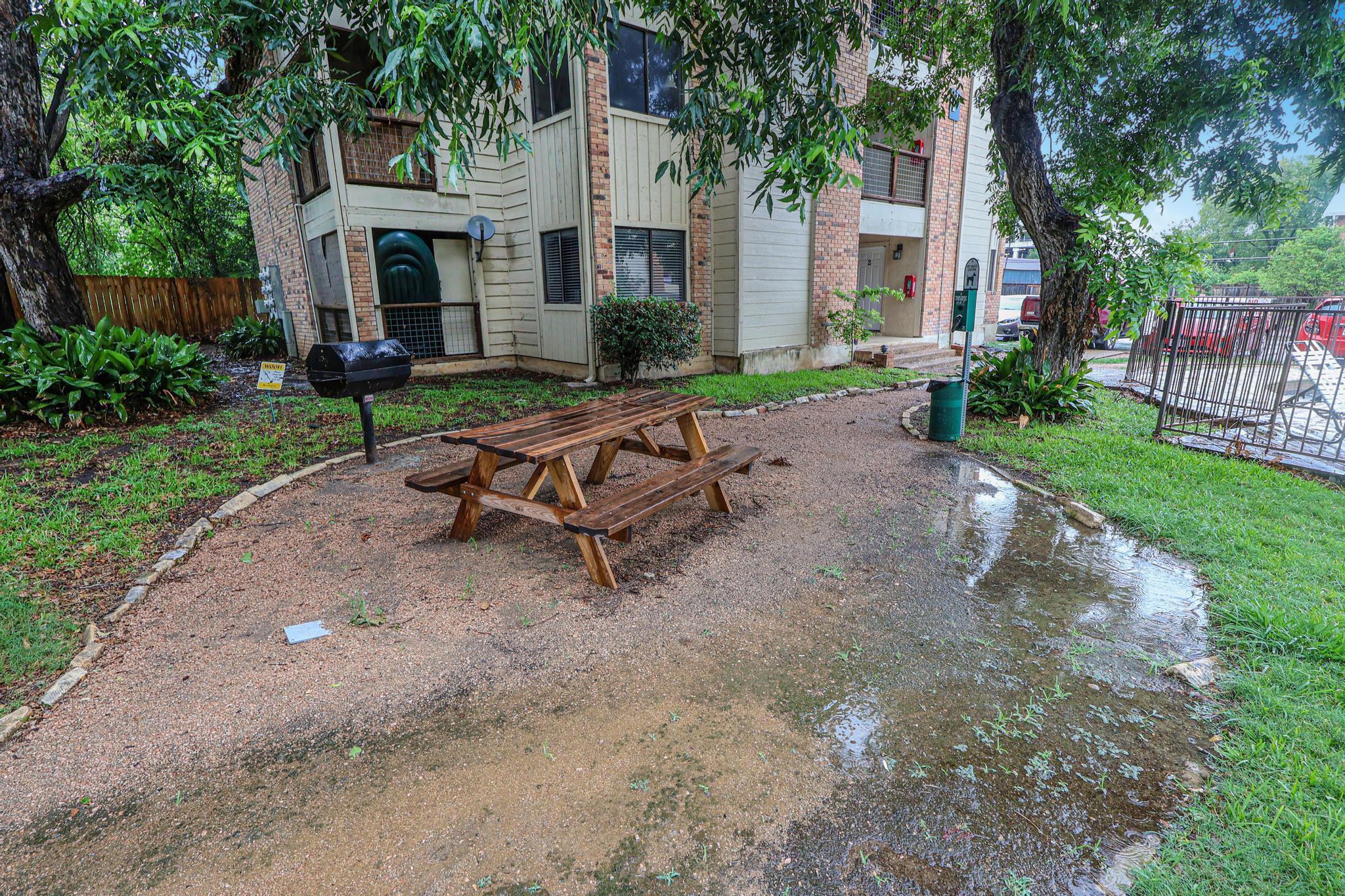 421 W San Antonio St # I3, San Marcos, TX 78666