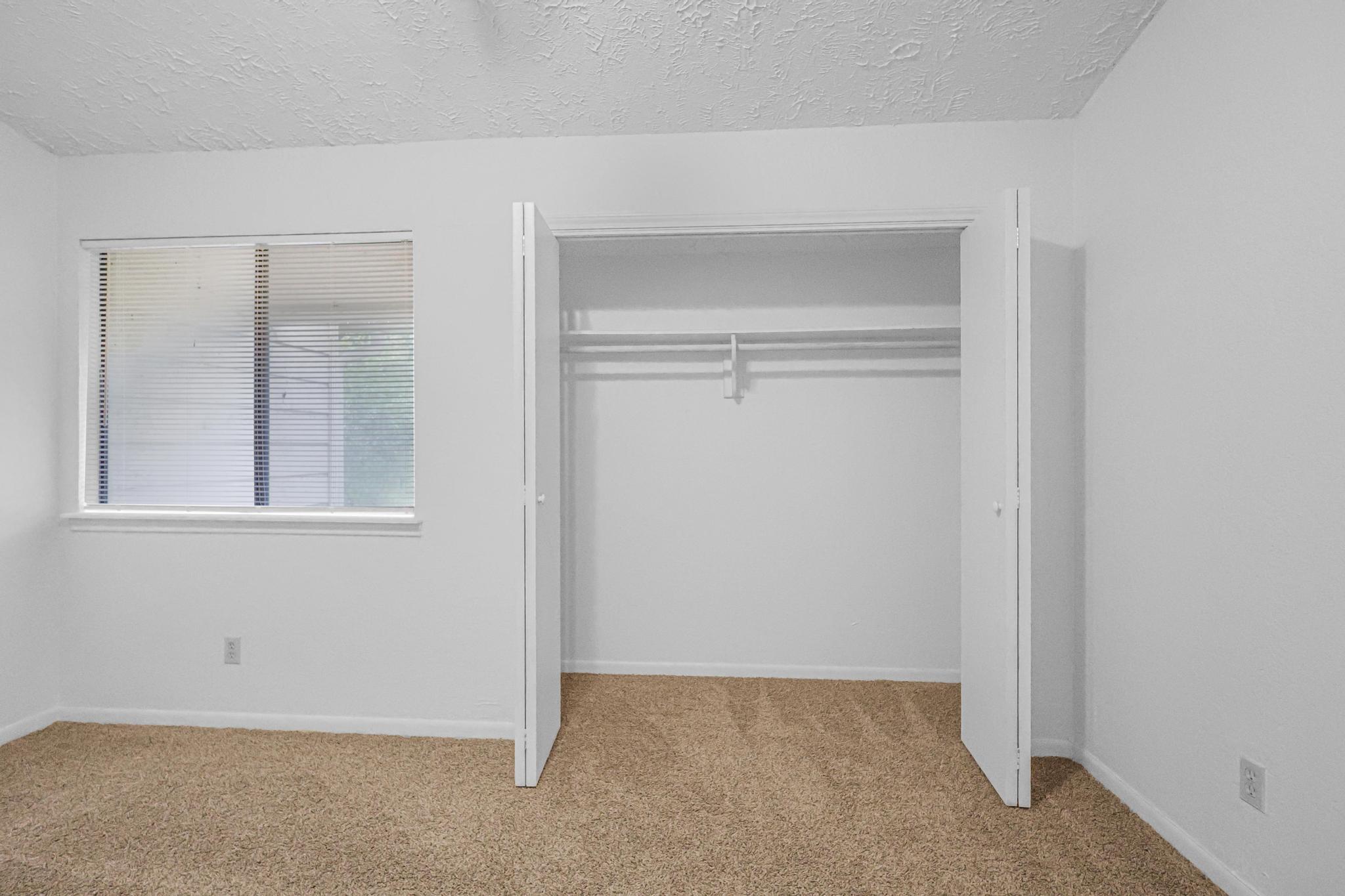 421 W San Antonio St # I3, San Marcos, TX 78666