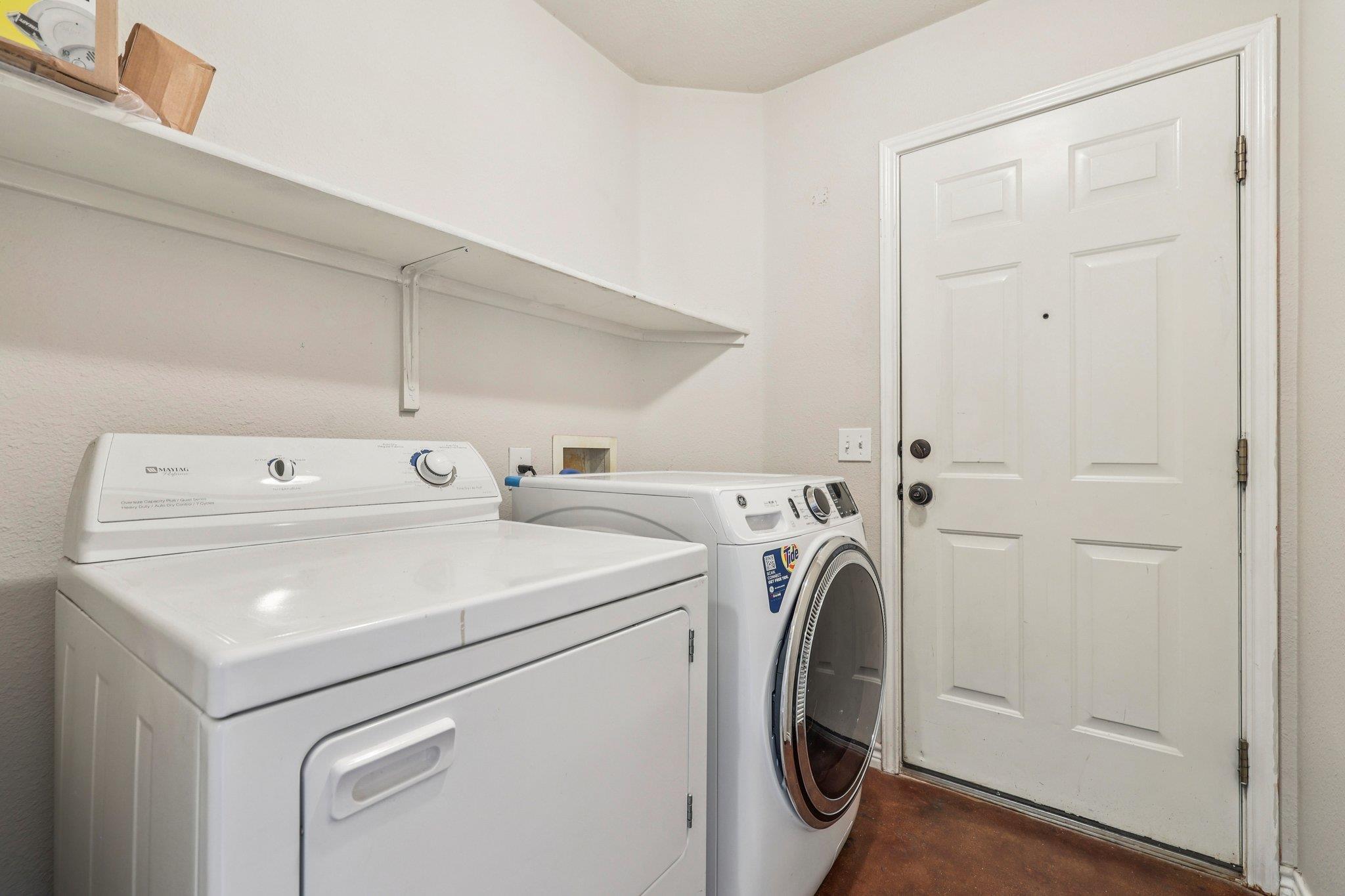 602 Los Robles Rd, Leander, TX 78641