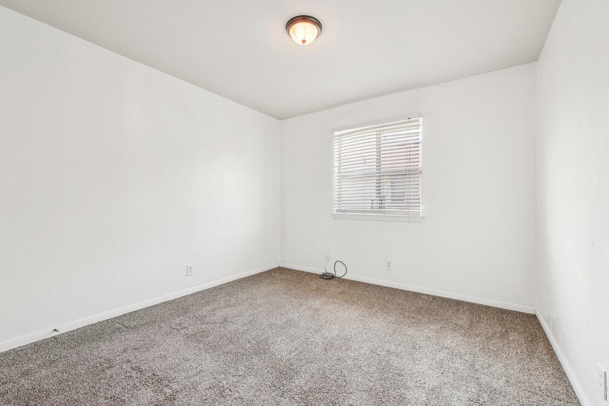 602 Los Robles Rd, Leander, TX 78641