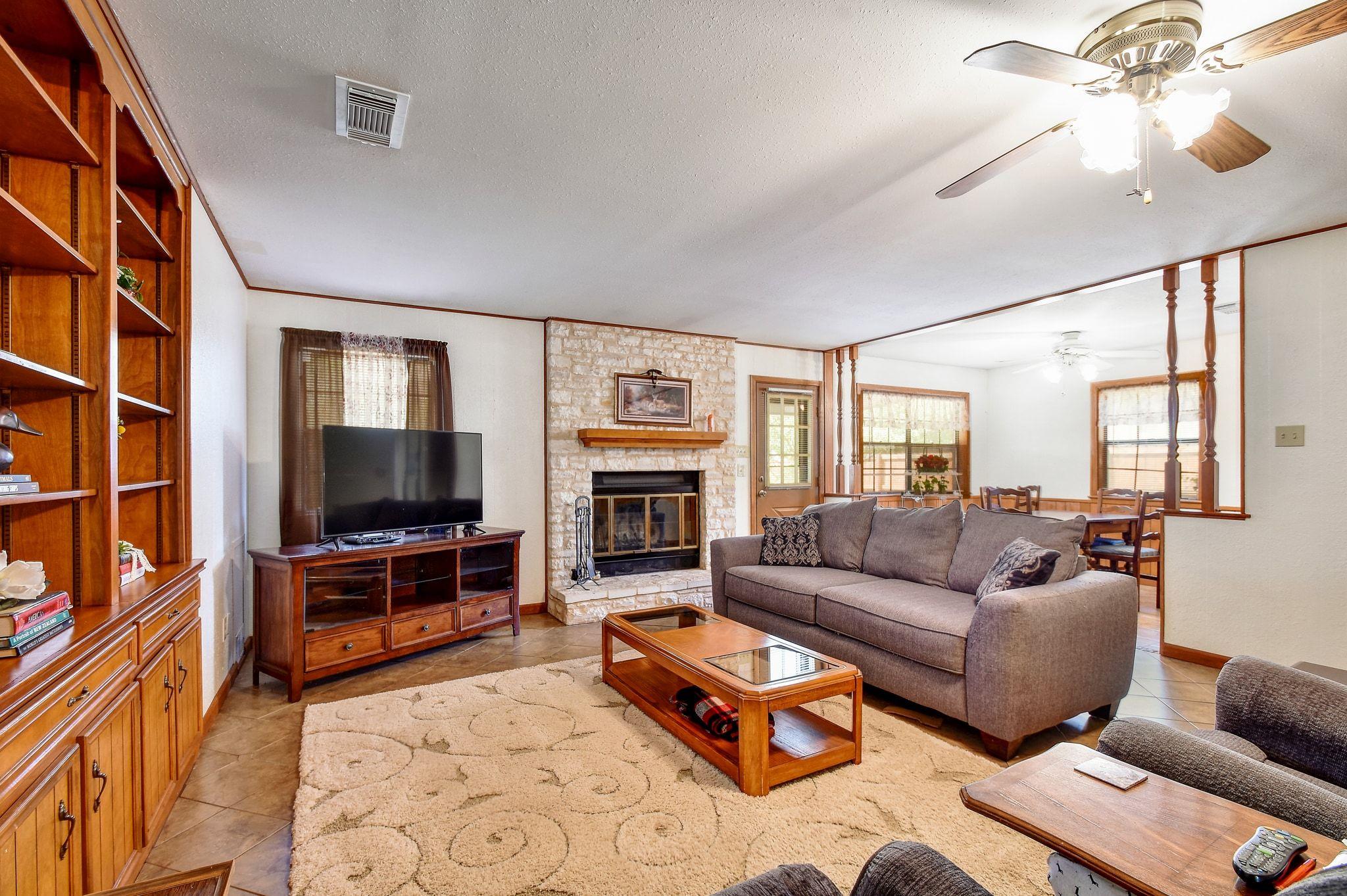 115 Ann St, New Braunfels, TX 78130