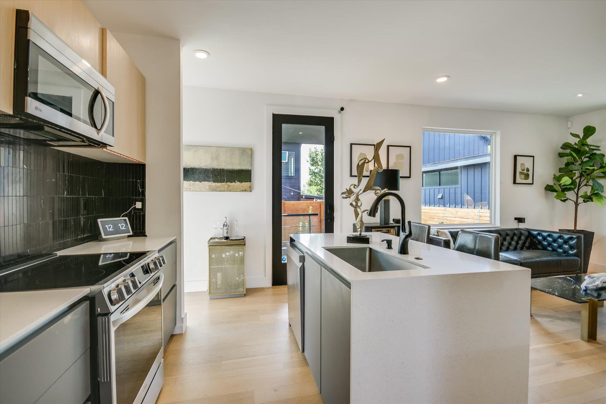 4802 Gladeview Dr # 2, Austin, TX 78745