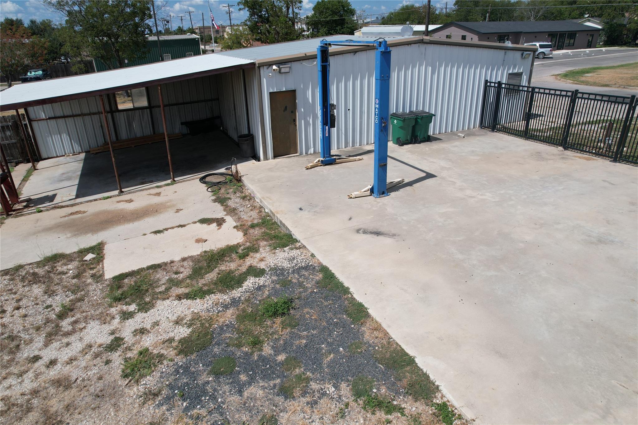 218 Elliott St, Taylor, TX 76574