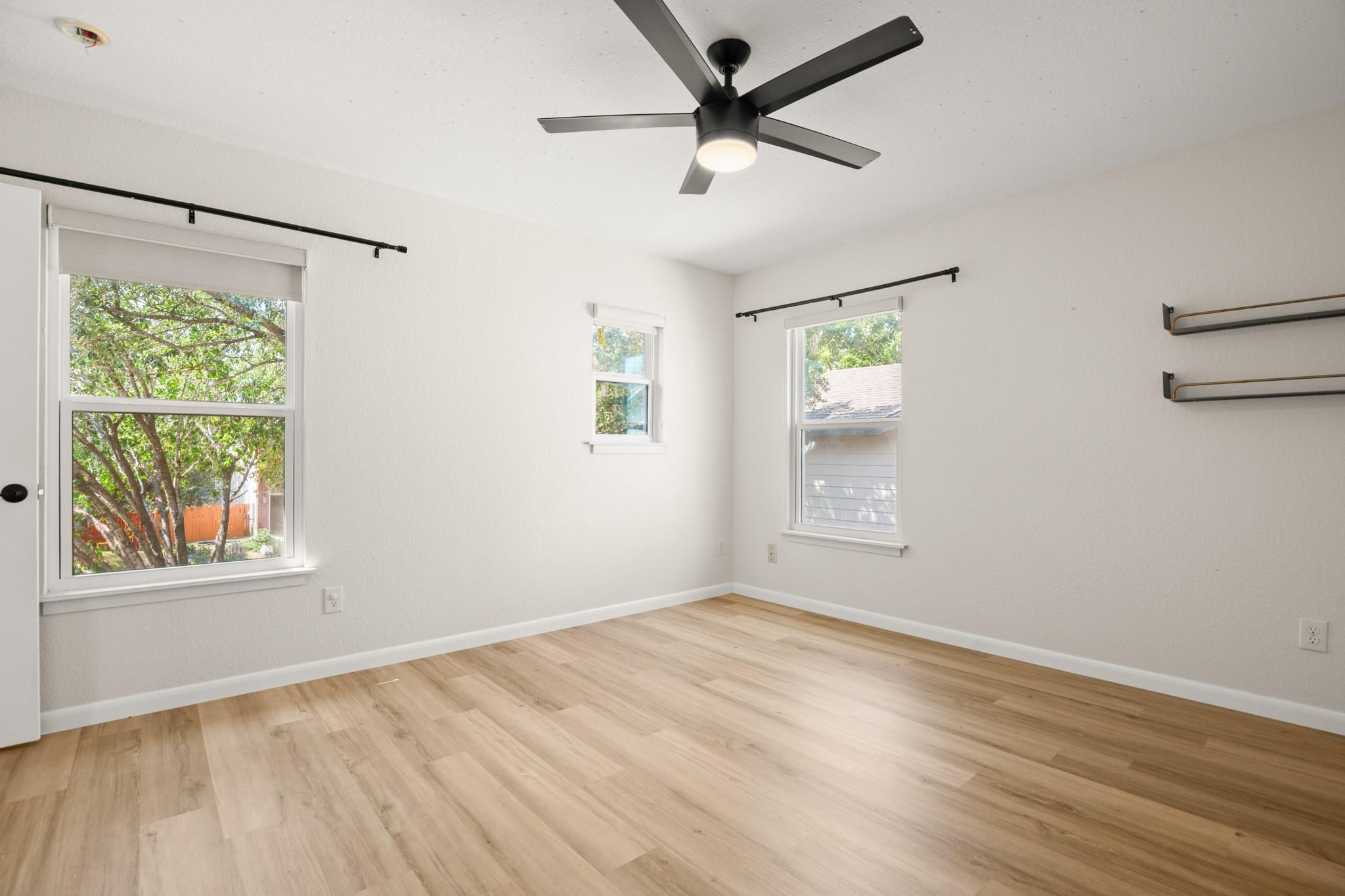 13421 Vizquel Loop, Del Valle, TX 78617