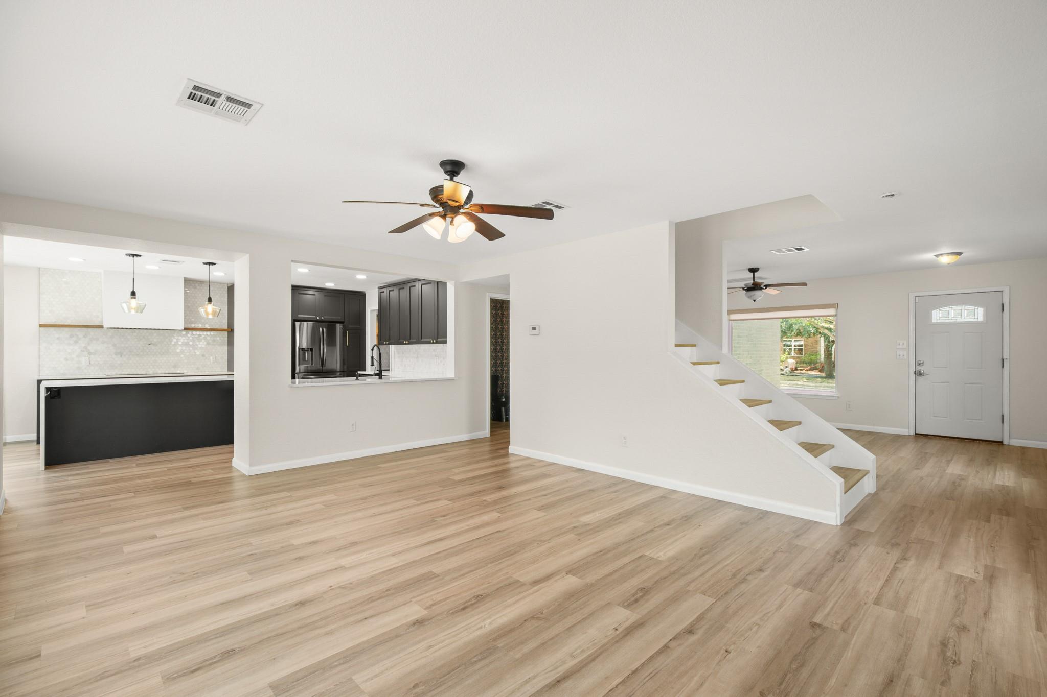 13421 Vizquel Loop, Del Valle, TX 78617