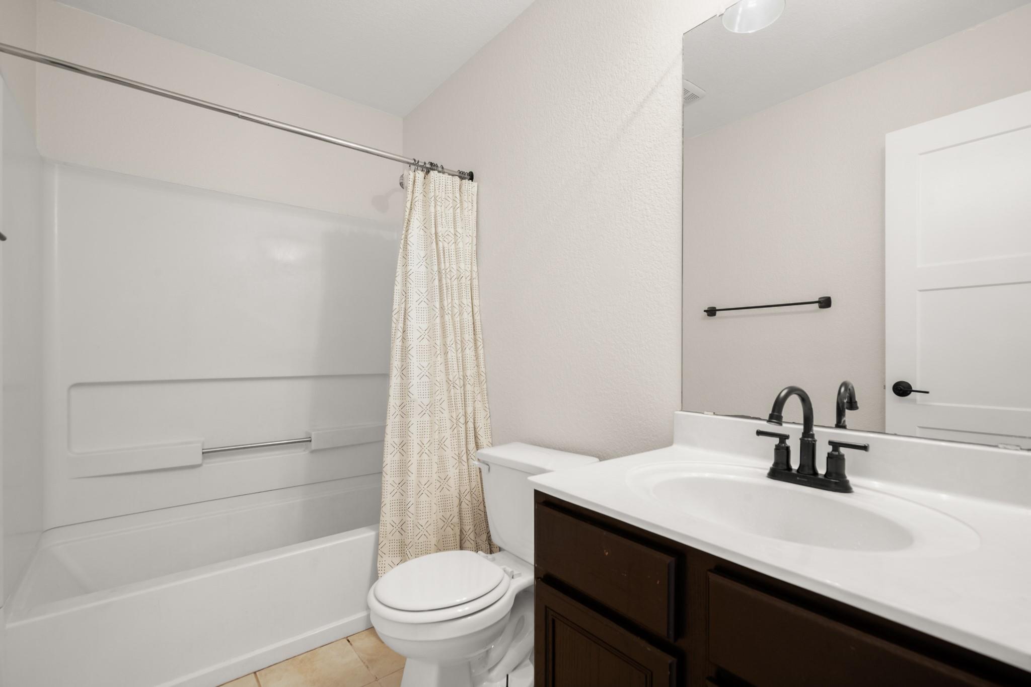 13421 Vizquel Loop, Del Valle, TX 78617