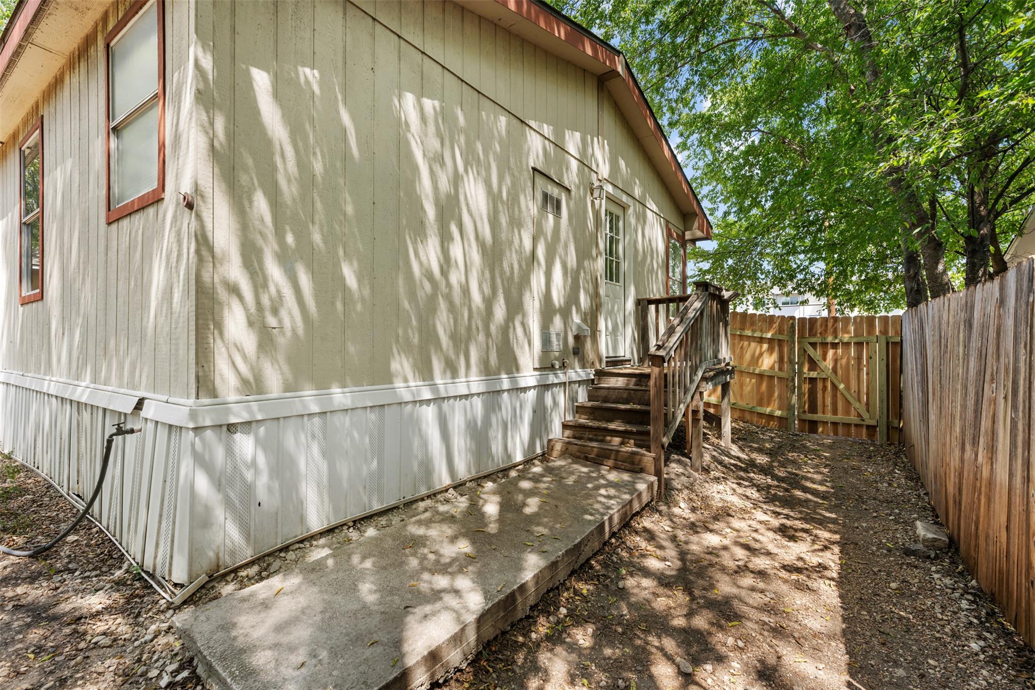 635 W Dittmar Rd, Austin, TX 78745