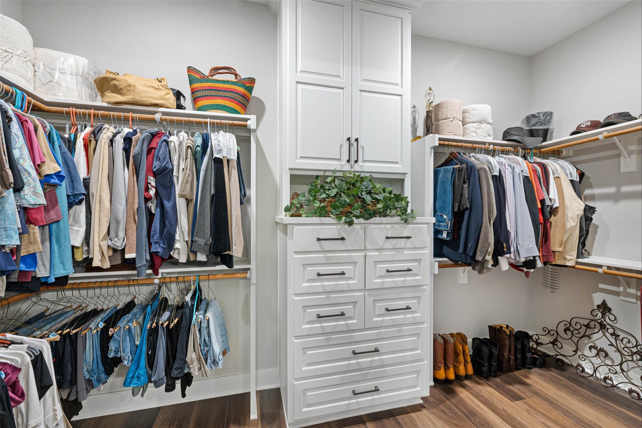 234 Elk Run Cv, Blanco, TX 78606