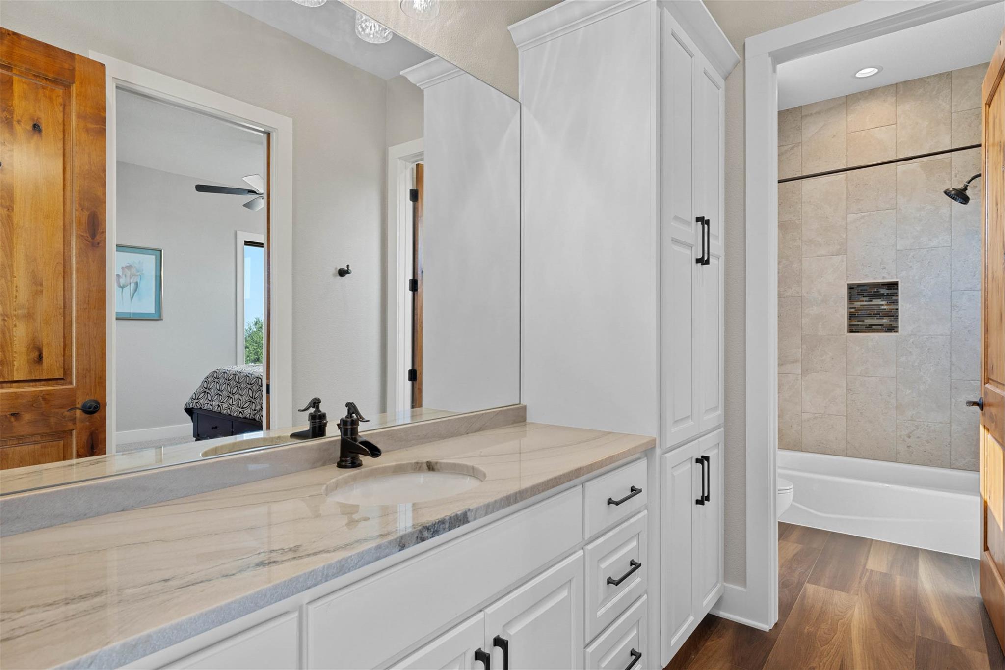 234 Elk Run Cv, Blanco, TX 78606