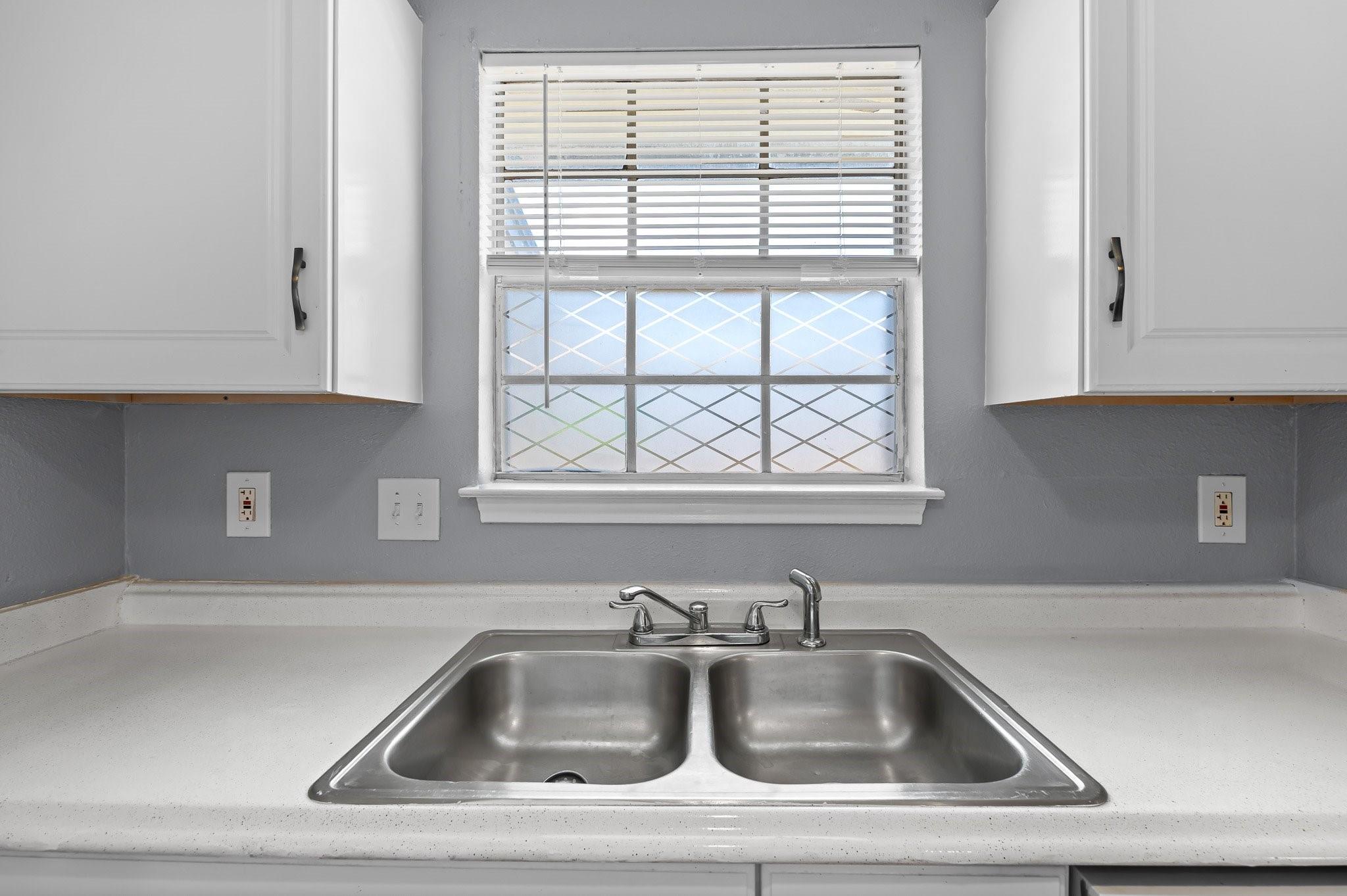 7617 Meador Ave # B, Austin, TX 78752