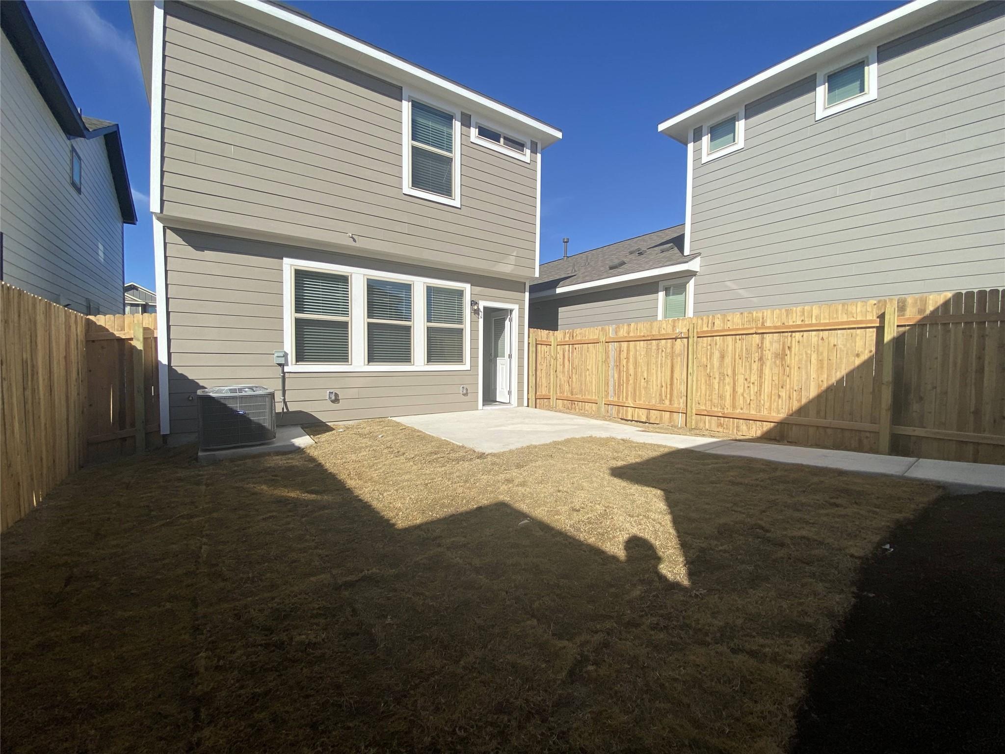 1712 Artesian Springs Xing, Leander, TX 78641