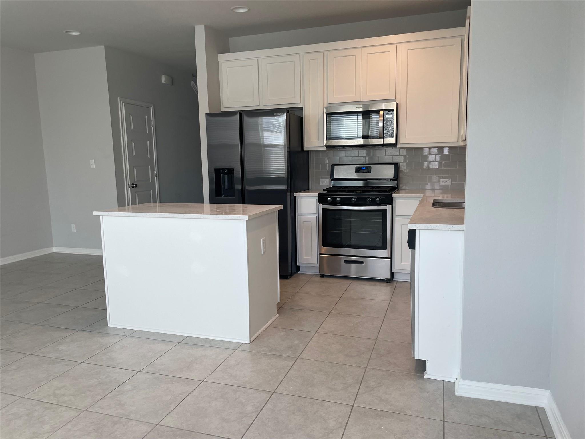 1712 Artesian Springs Xing, Leander, TX 78641