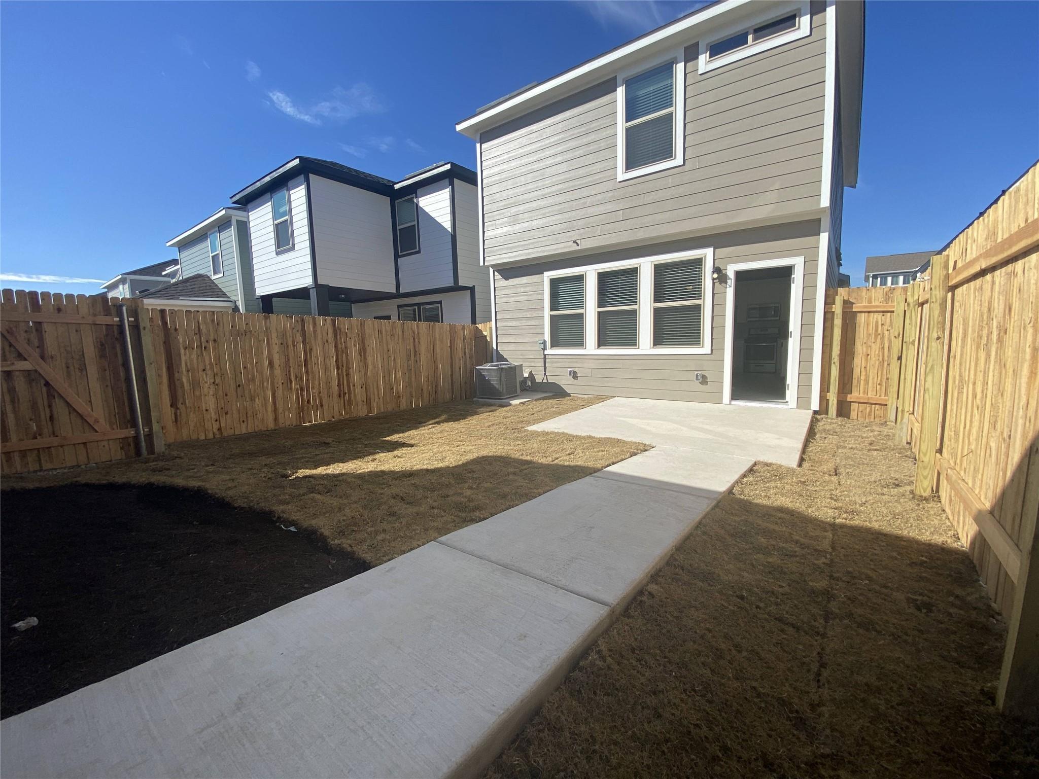 1712 Artesian Springs Xing, Leander, TX 78641