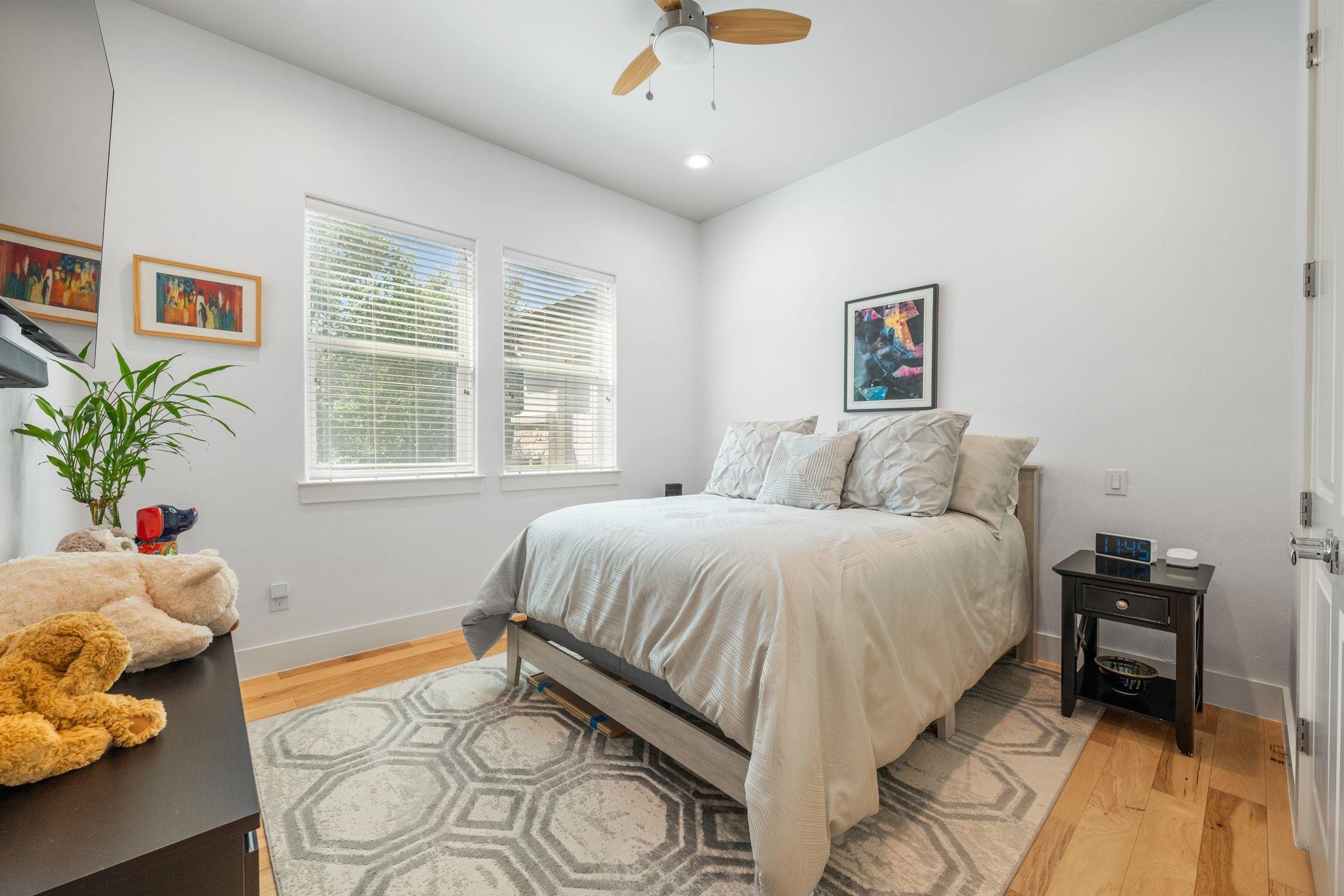 502 Lakeway Dr, Lakeway, TX 78734