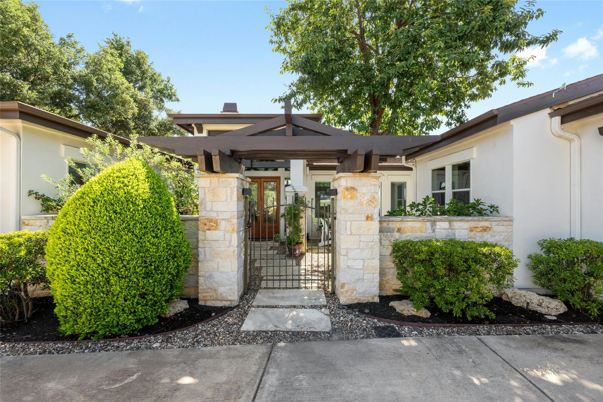 502 Lakeway Dr, Lakeway, TX 78734