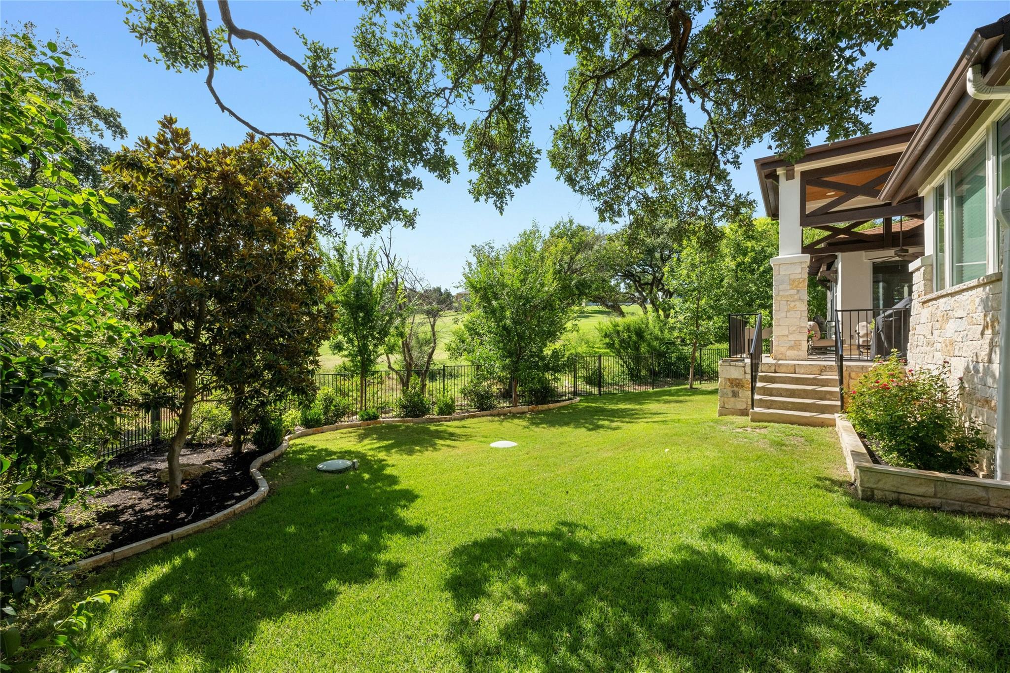 502 Lakeway Dr, Lakeway, TX 78734