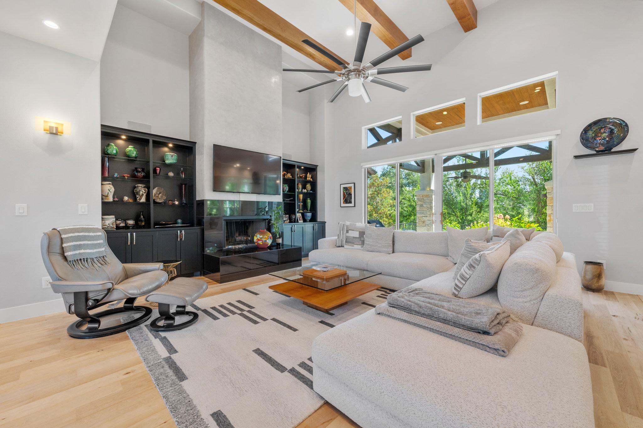 502 Lakeway Dr, Lakeway, TX 78734