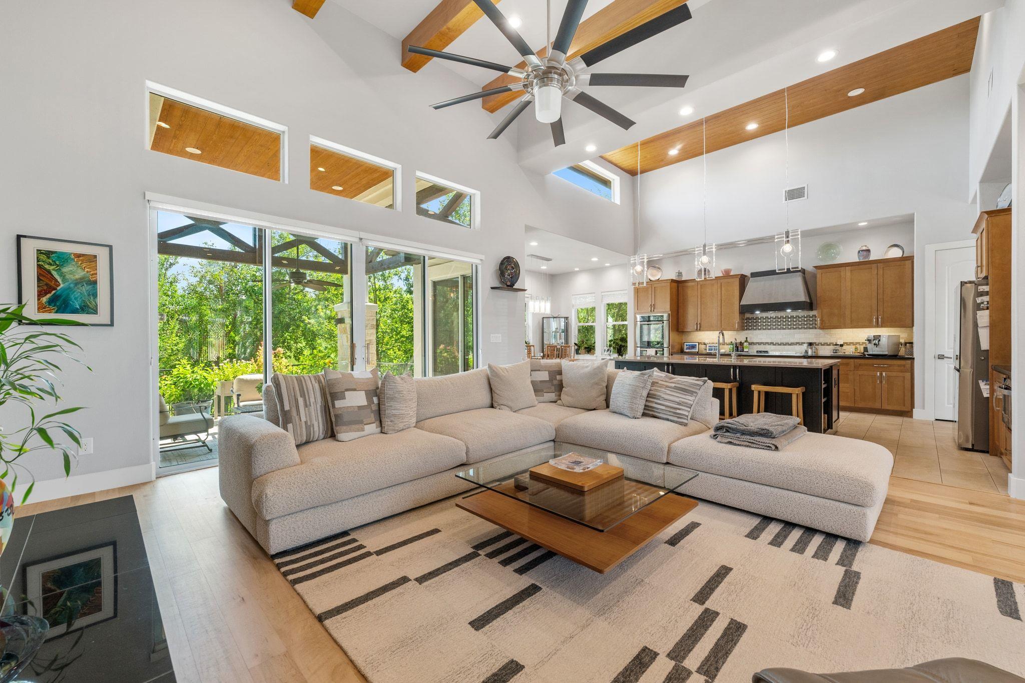 502 Lakeway Dr, Lakeway, TX 78734