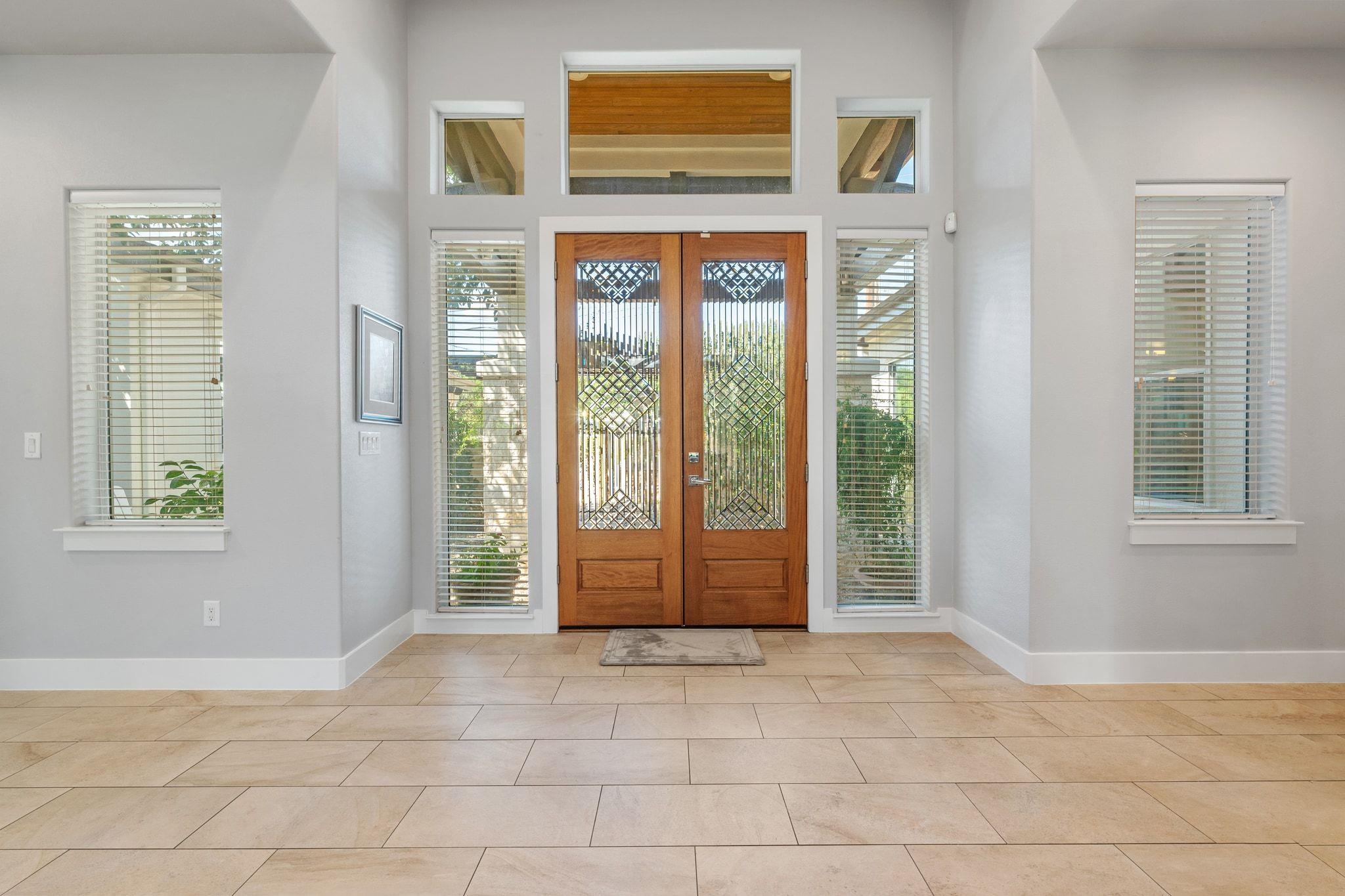 502 Lakeway Dr, Lakeway, TX 78734