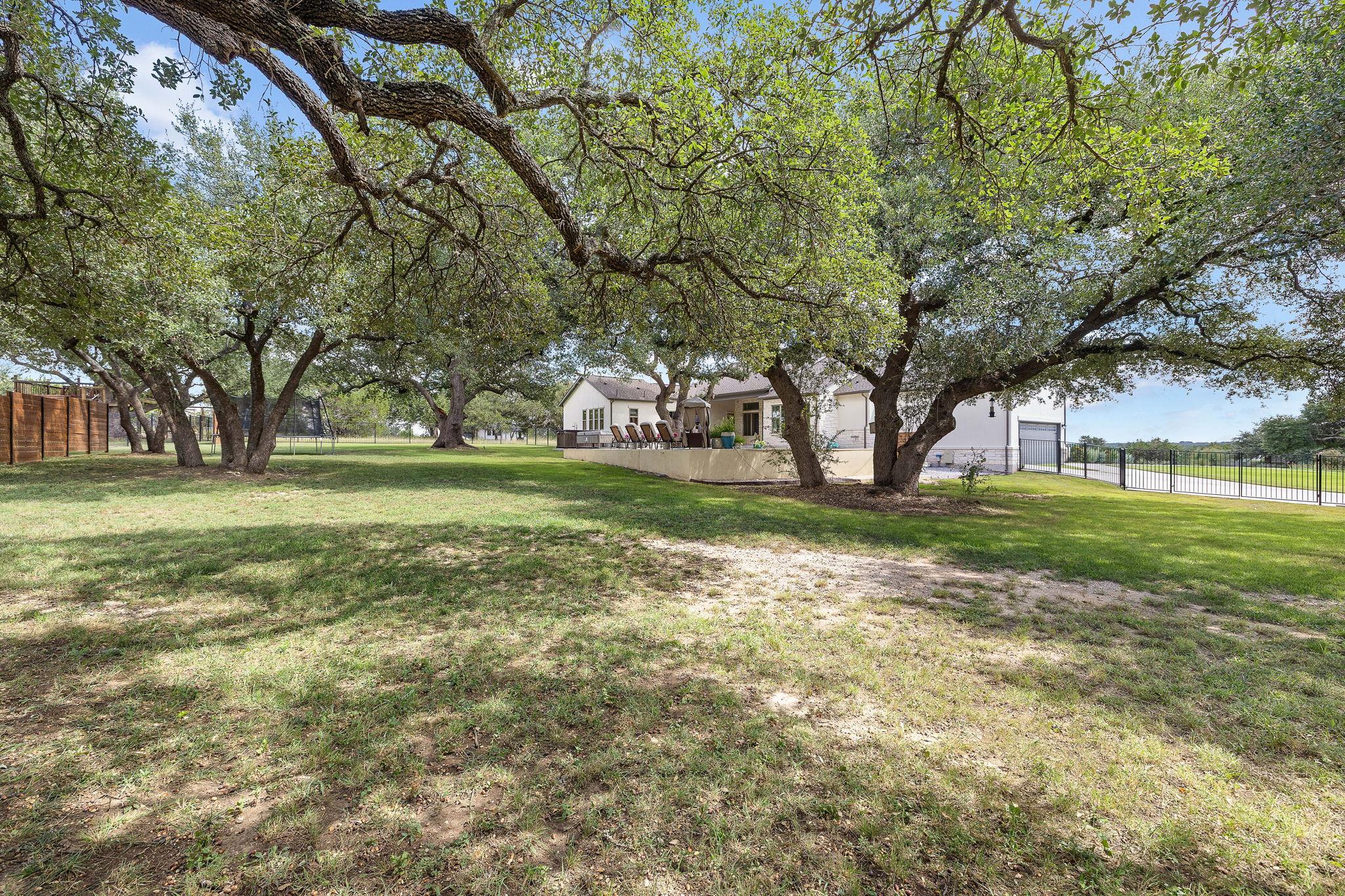 104 Green Branch Ct, Liberty Hill, TX 78642