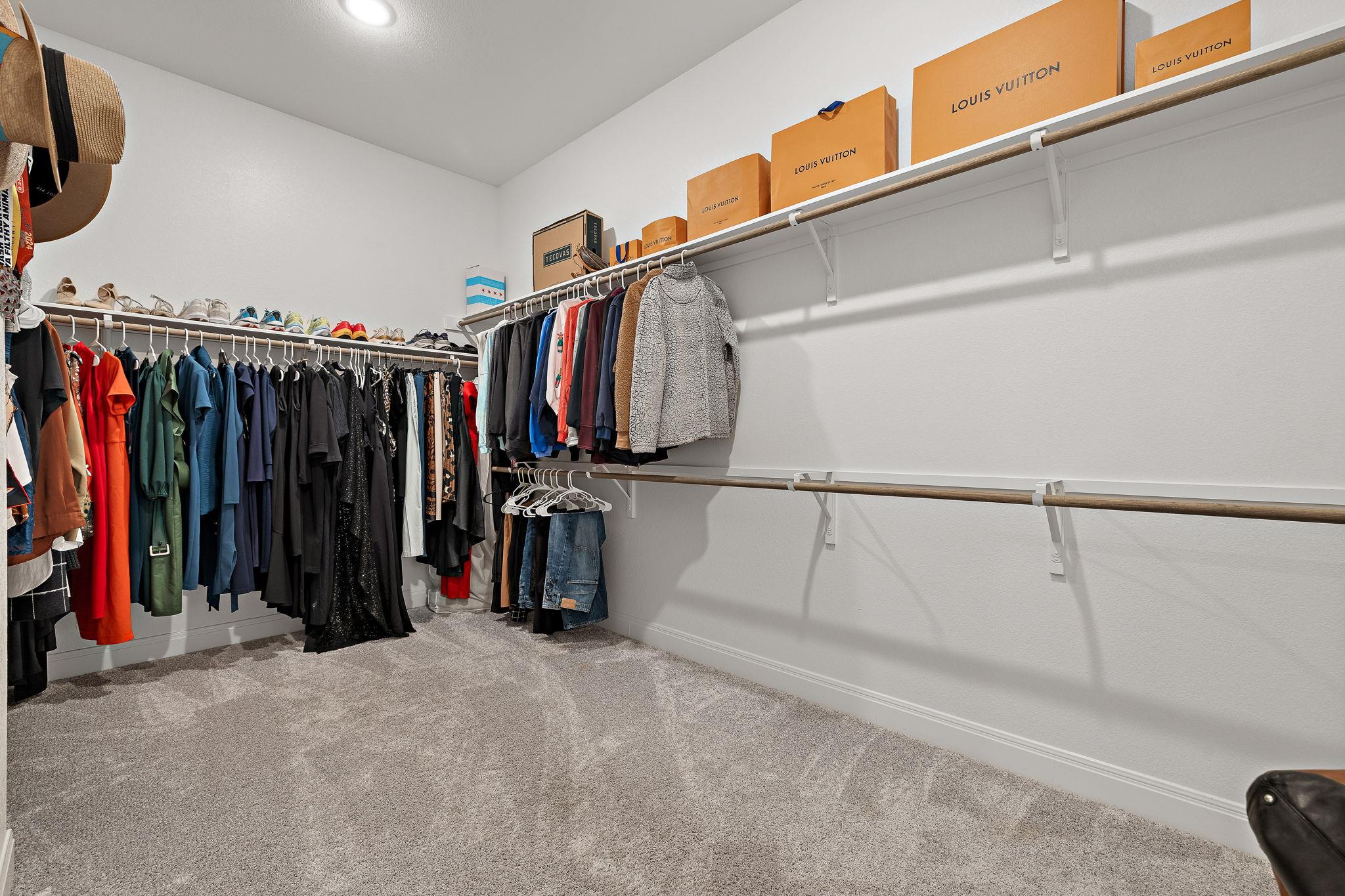 104 Green Branch Ct, Liberty Hill, TX 78642