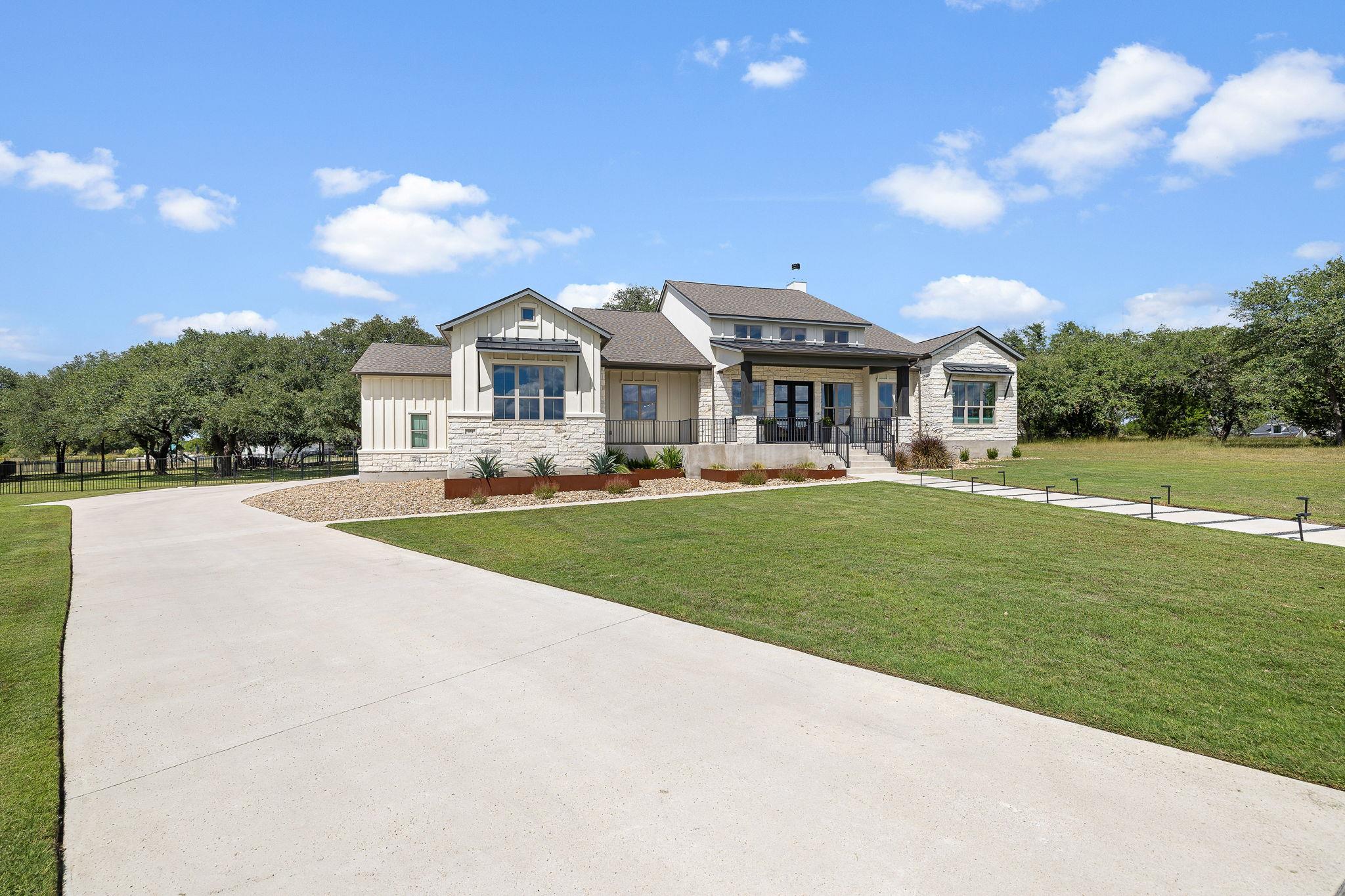 104 Green Branch Ct, Liberty Hill, TX 78642