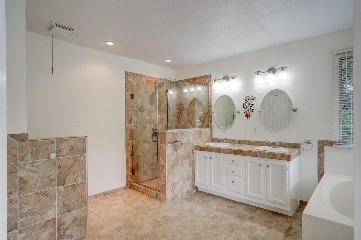 7604 Napier Trl, Austin, TX 78729