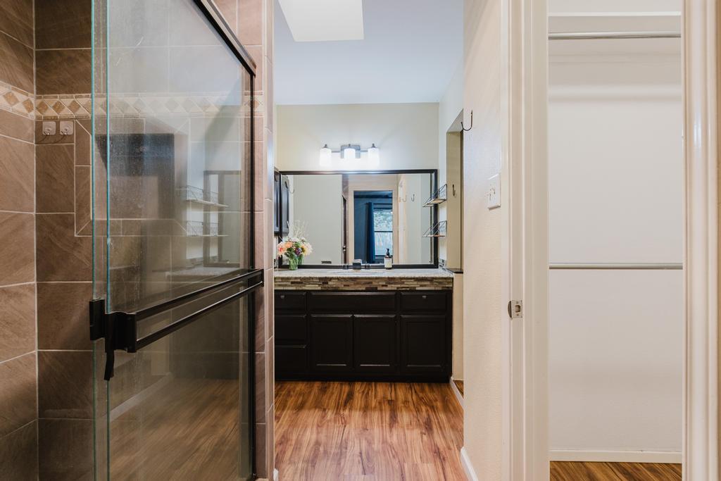 122 Montesito Ln, Floresville, TX 78114