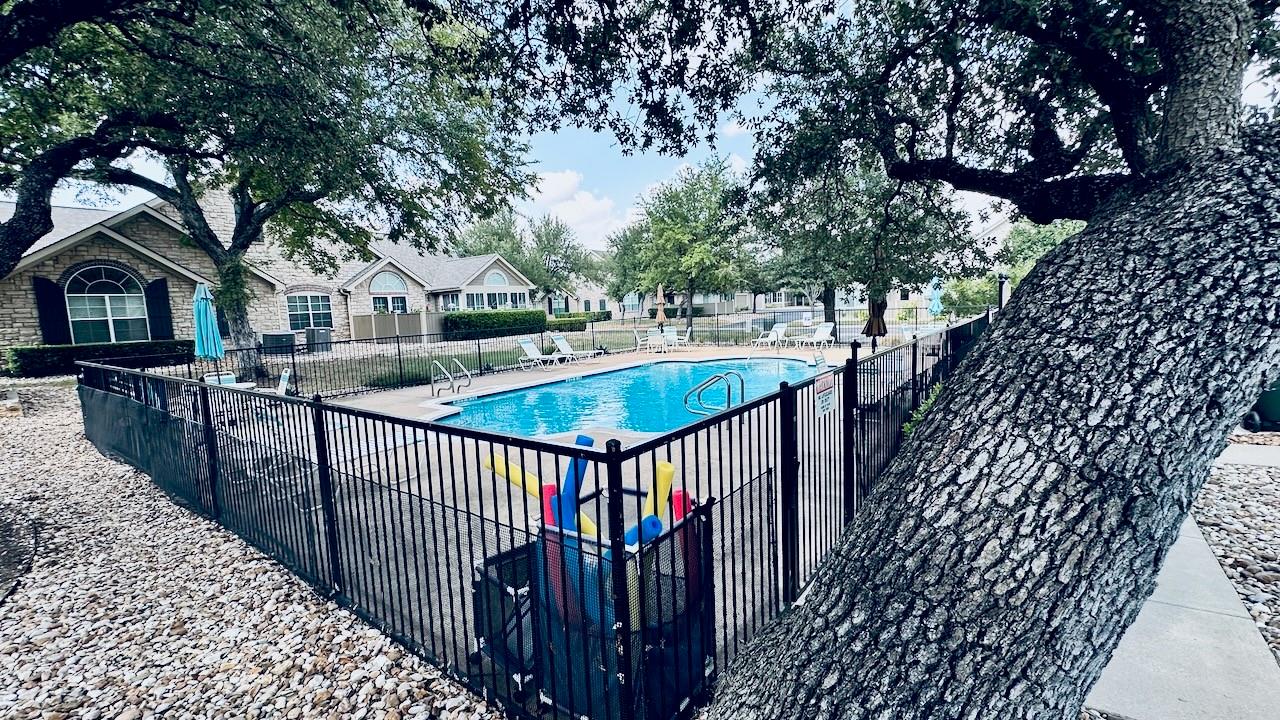 30 Wildwood Dr # 174, Georgetown, TX 78633