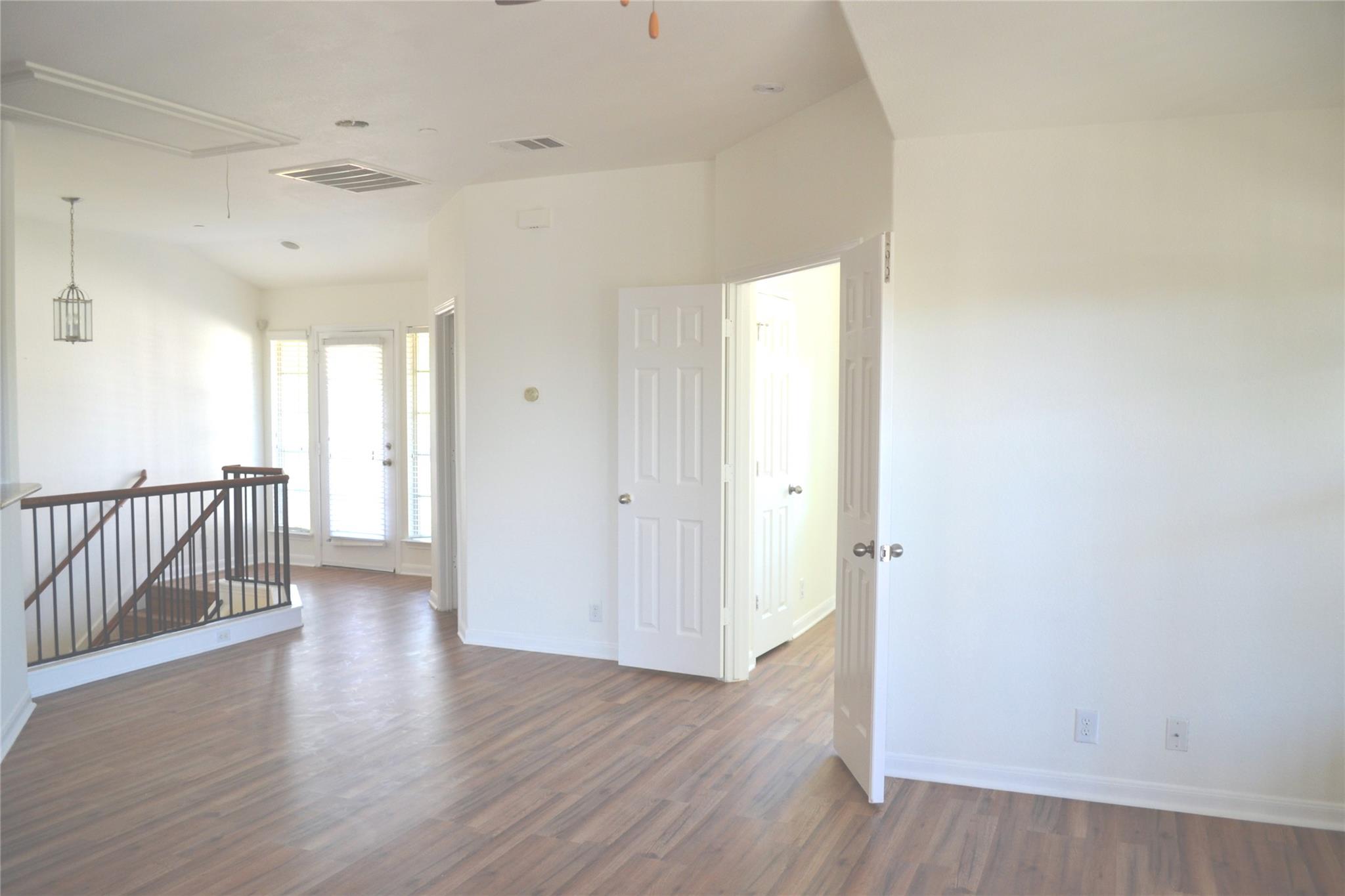 9201 Brodie Ln # 101, Austin, TX 78748