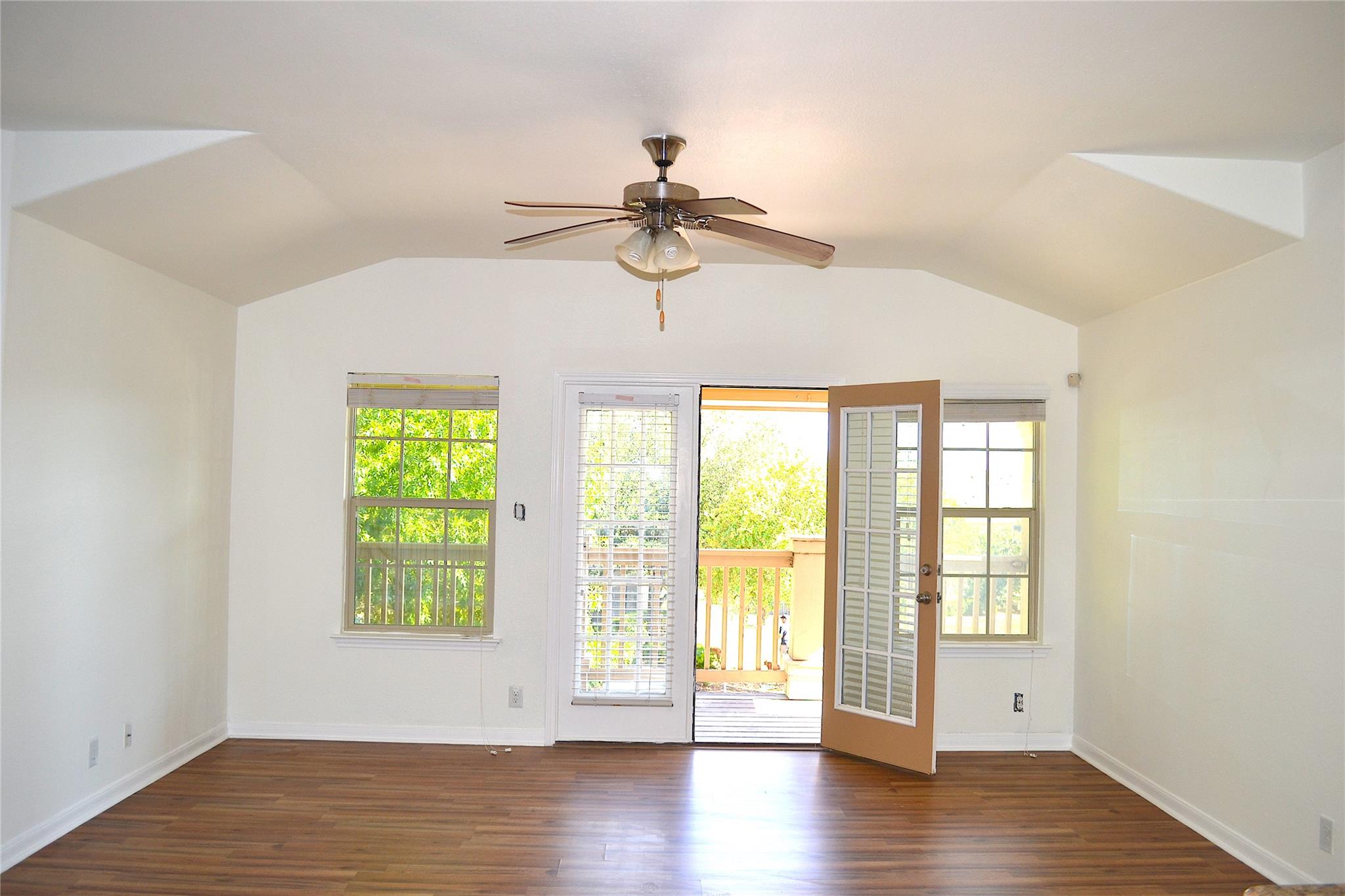 9201 Brodie Ln # 101, Austin, TX 78748