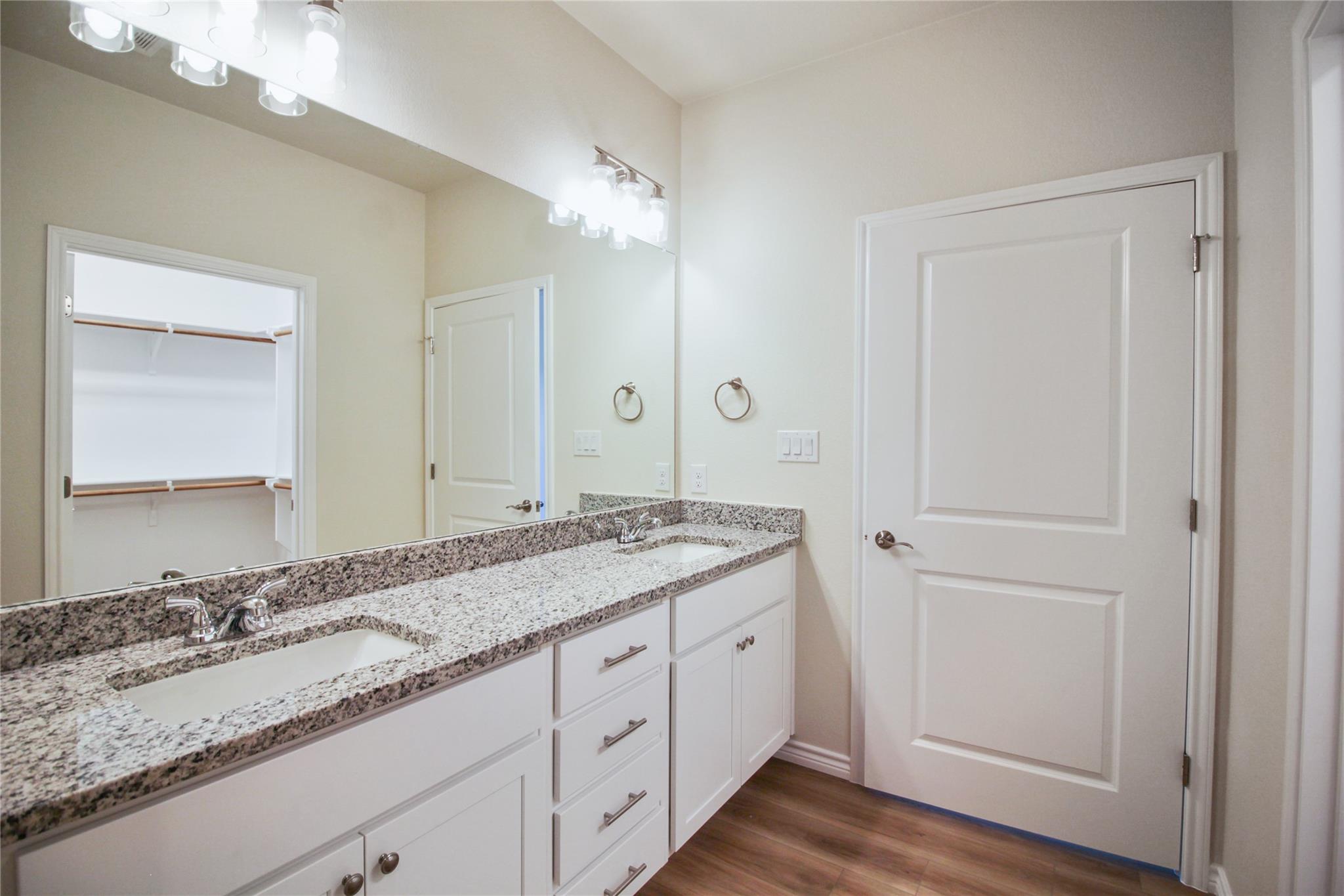 518 Whirlaway Dr # A, Jarrell, TX 76537