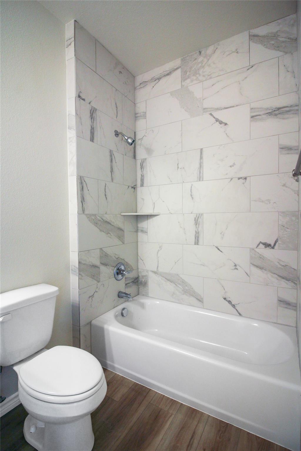 518 Whirlaway Dr # A, Jarrell, TX 76537