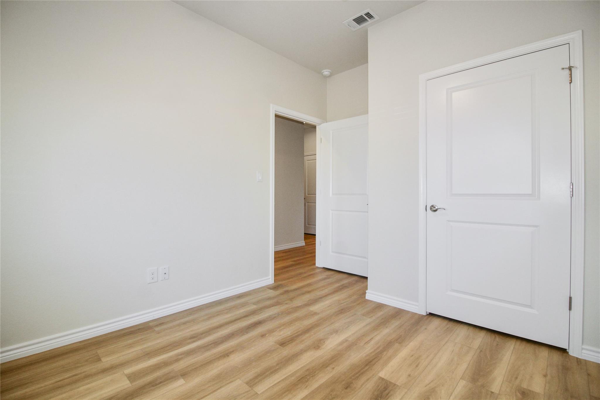 518 Whirlaway Dr # A, Jarrell, TX 76537