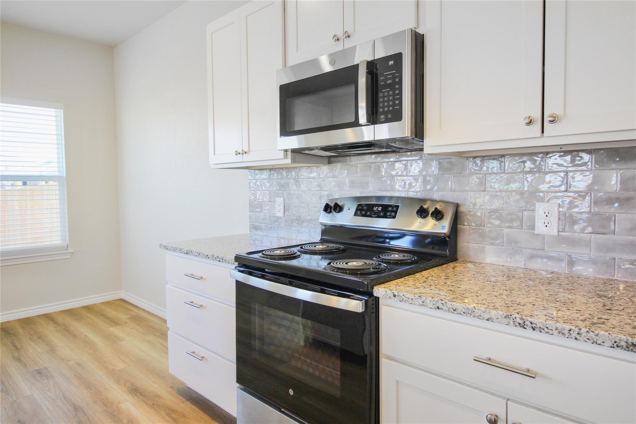 518 Whirlaway Dr # A, Jarrell, TX 76537