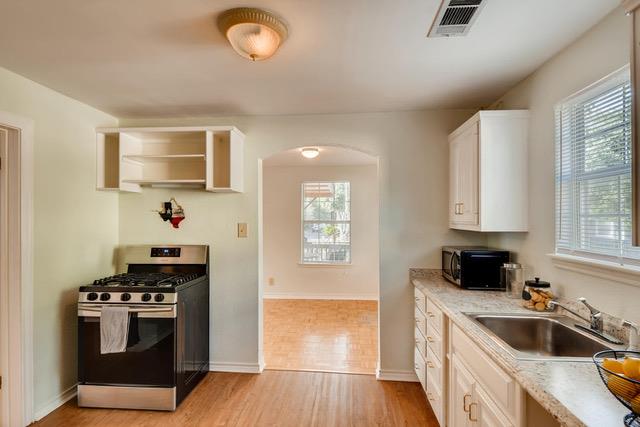 711 Jewell St # A & B, Austin, TX 78704