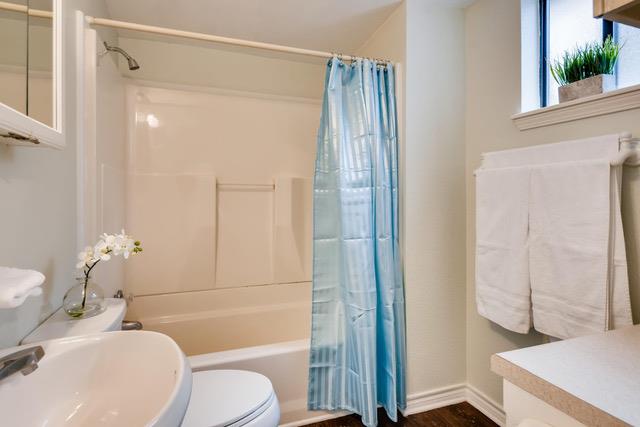 711 Jewell St # A & B, Austin, TX 78704