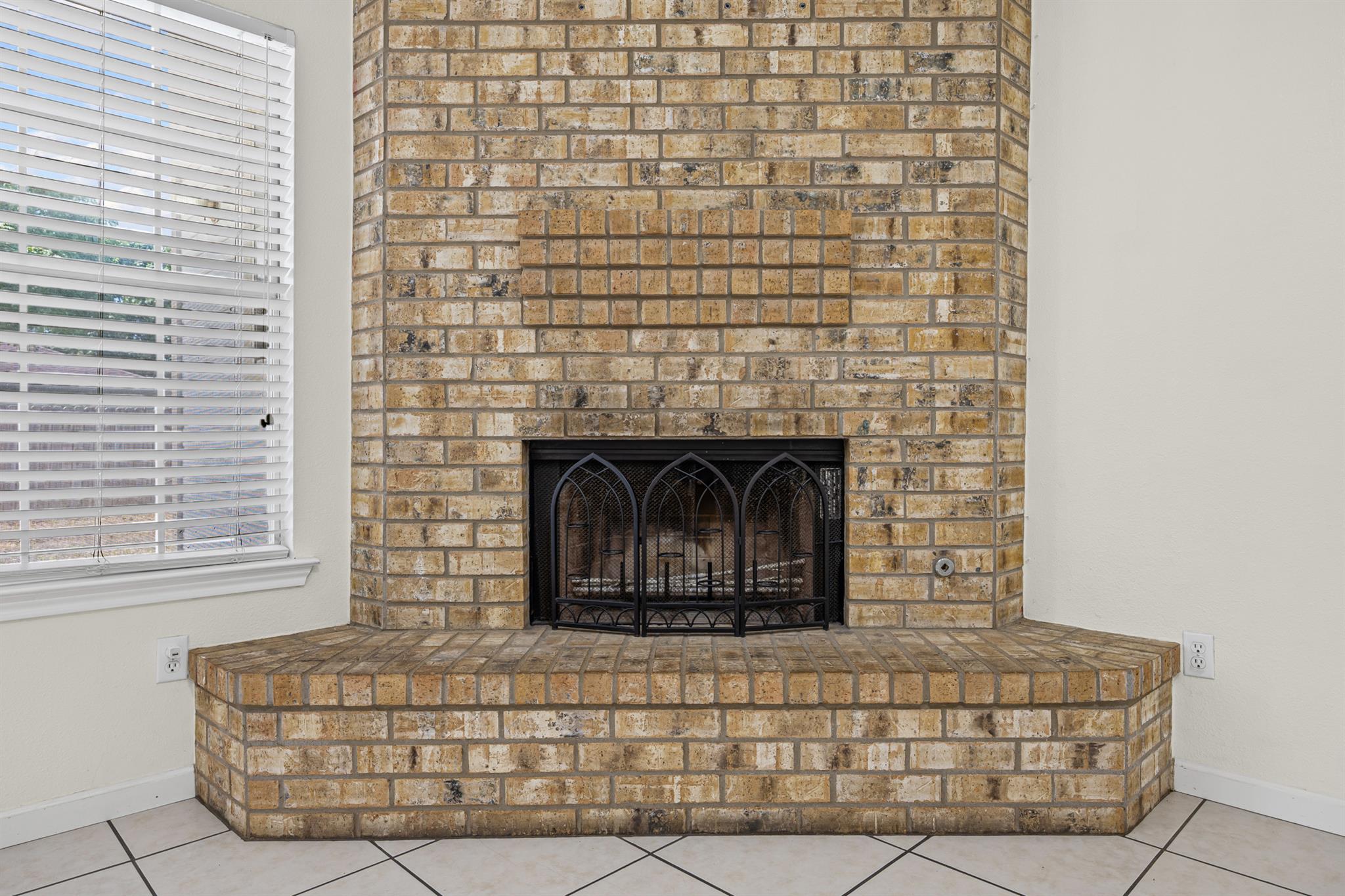 7412 Crepe Myrtle Dr, Austin, TX 78744