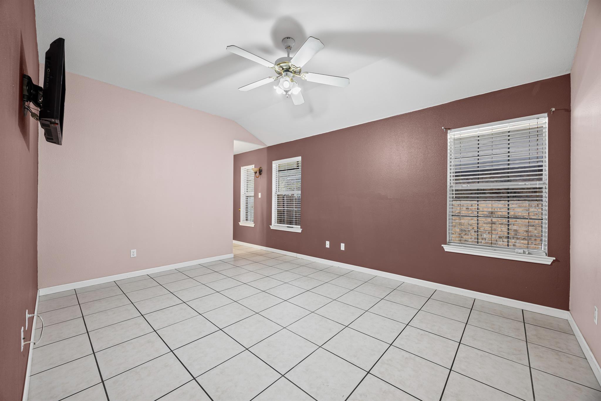 7412 Crepe Myrtle Dr, Austin, TX 78744