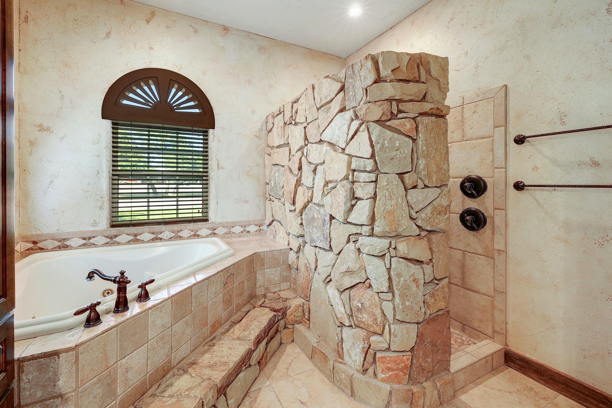 1120 Redbird Rd, Georgetown, TX 78626