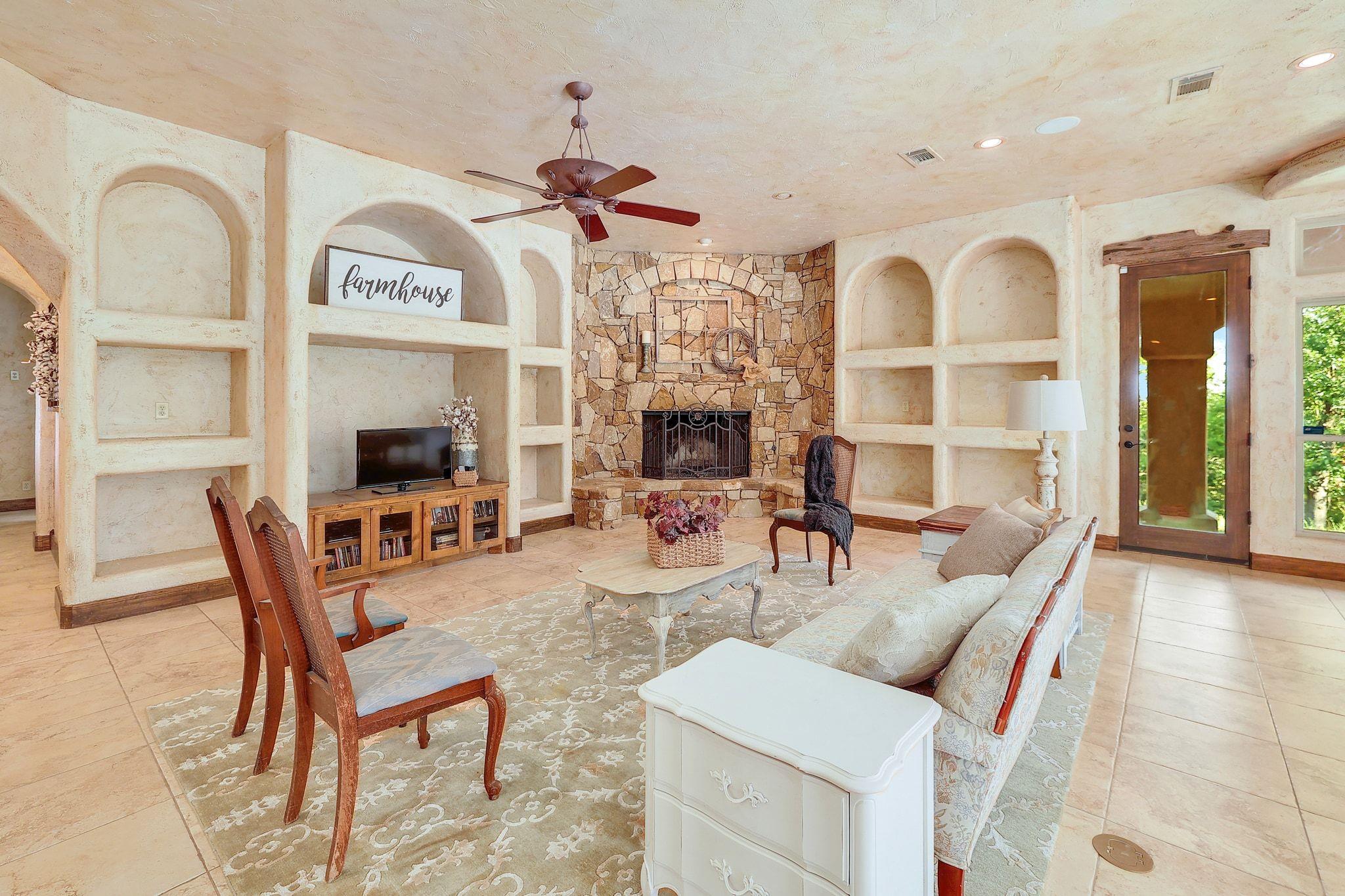 1120 Redbird Rd, Georgetown, TX 78626