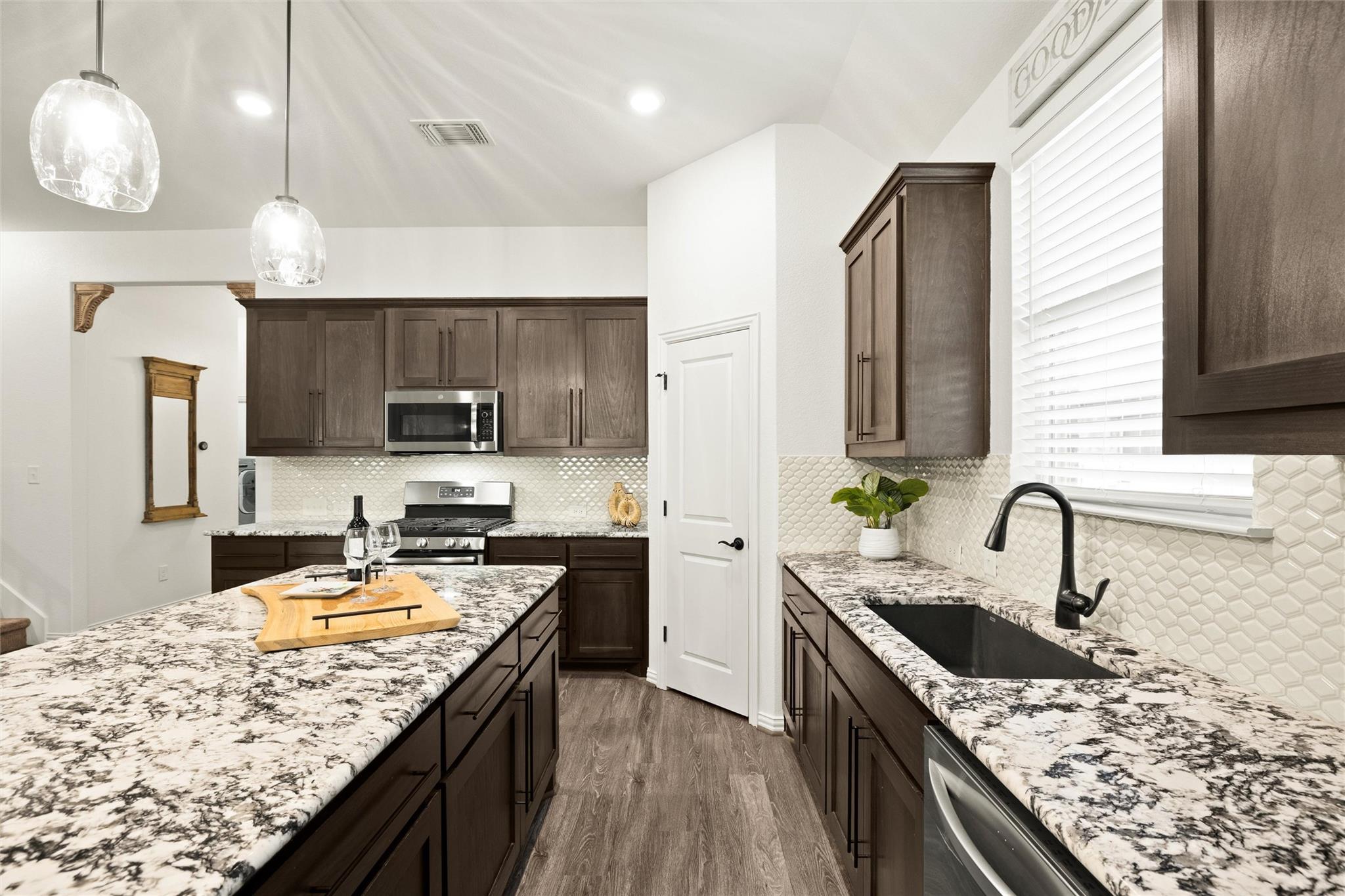 131 Sangaree Dr, Buda, TX 78610