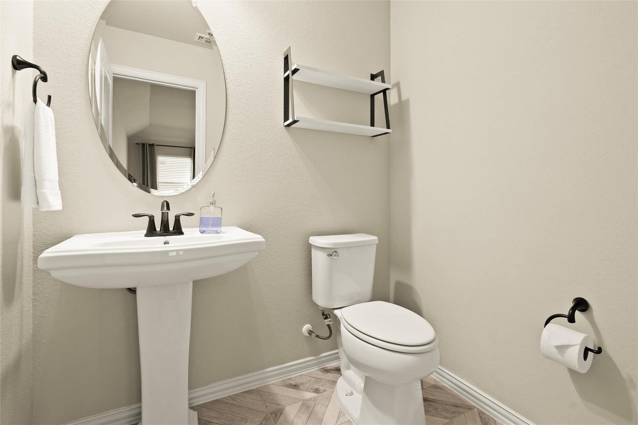 131 Sangaree Dr, Buda, TX 78610